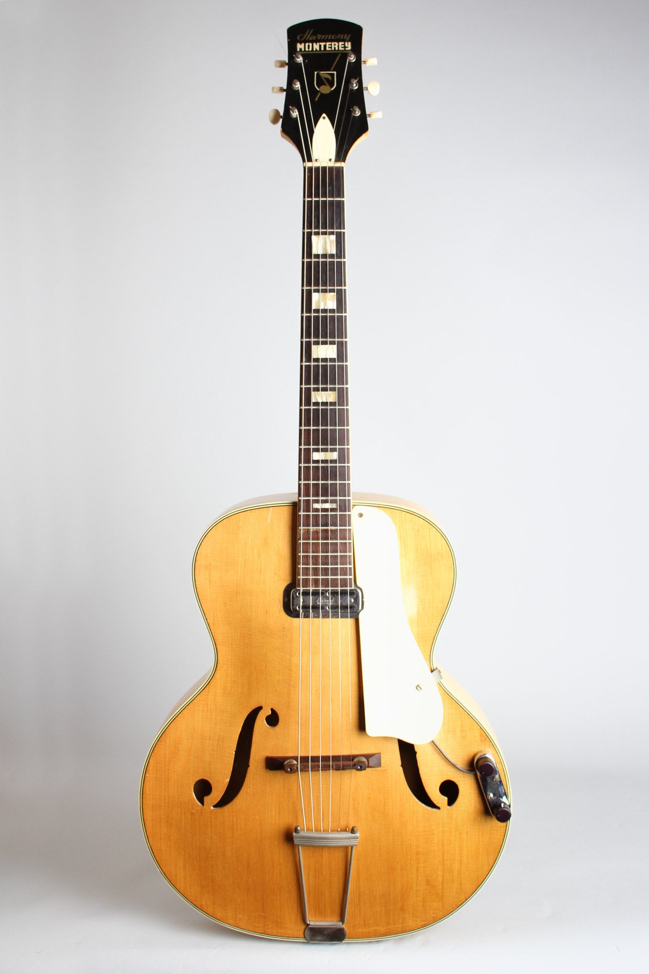 Harmony Monterey H-1457 Arch Top Acoustic Guitar (1957) – RetroFret