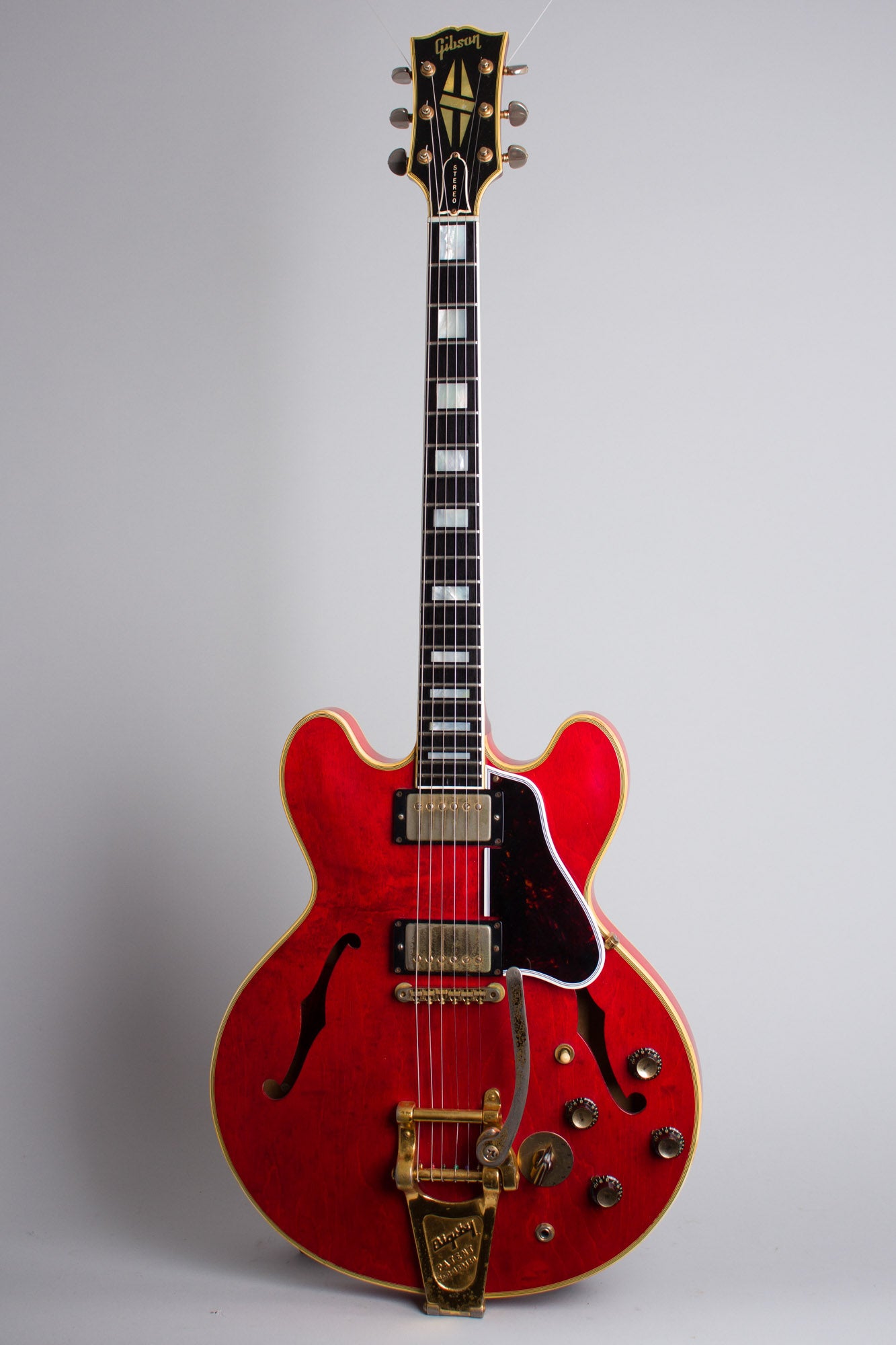 Gibson ES-355TD セミホロウボディ ギター Gibson ES-355TD-SV Semi-Hollow Body Electric Guitar (1961) – RetroFret