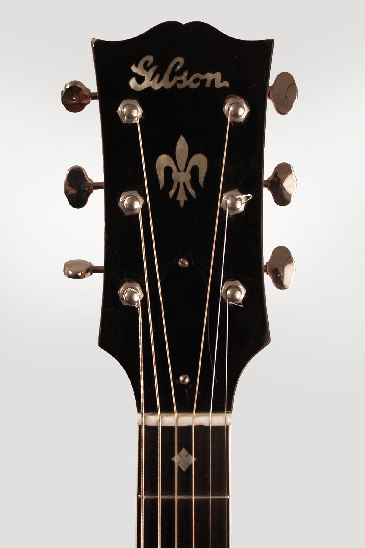 Gibson L-4N Arch Top Acoustic Guitar (1942)