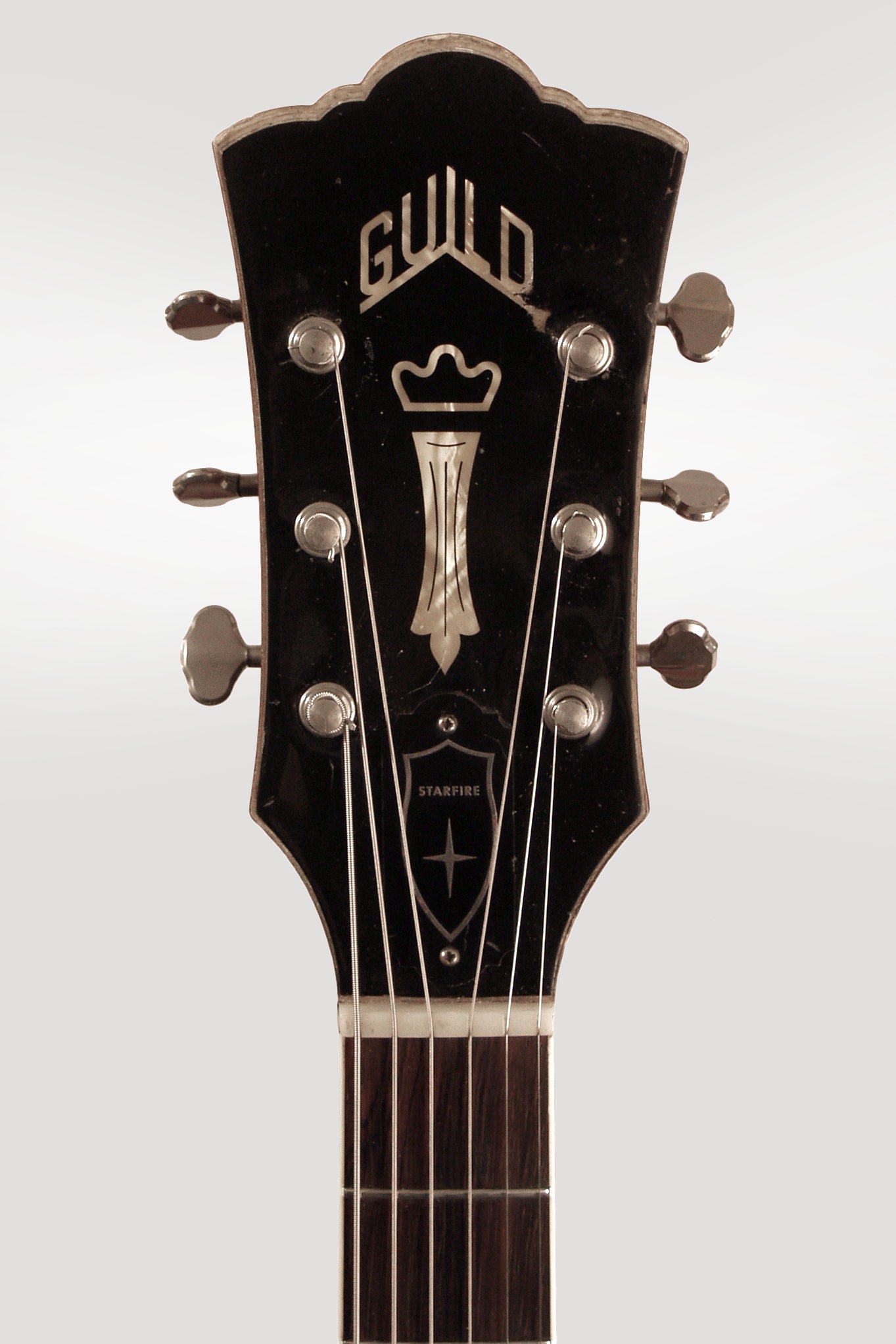 Guild Starfire IV Semi-Hollow Body Electric Guitar (1968)