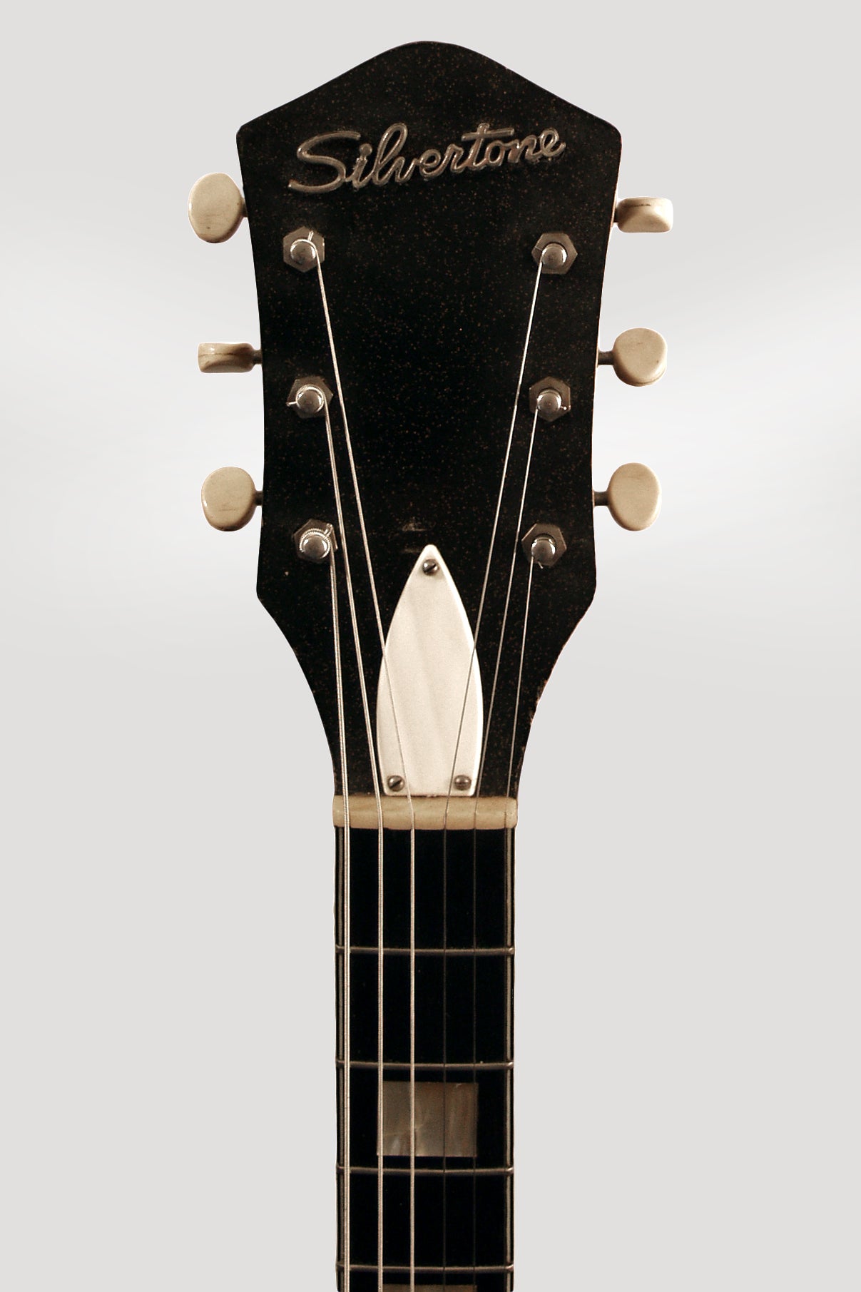 Harmony Silvertone Model 1423 Semi-Hollow Body Electric Guitar (1962)