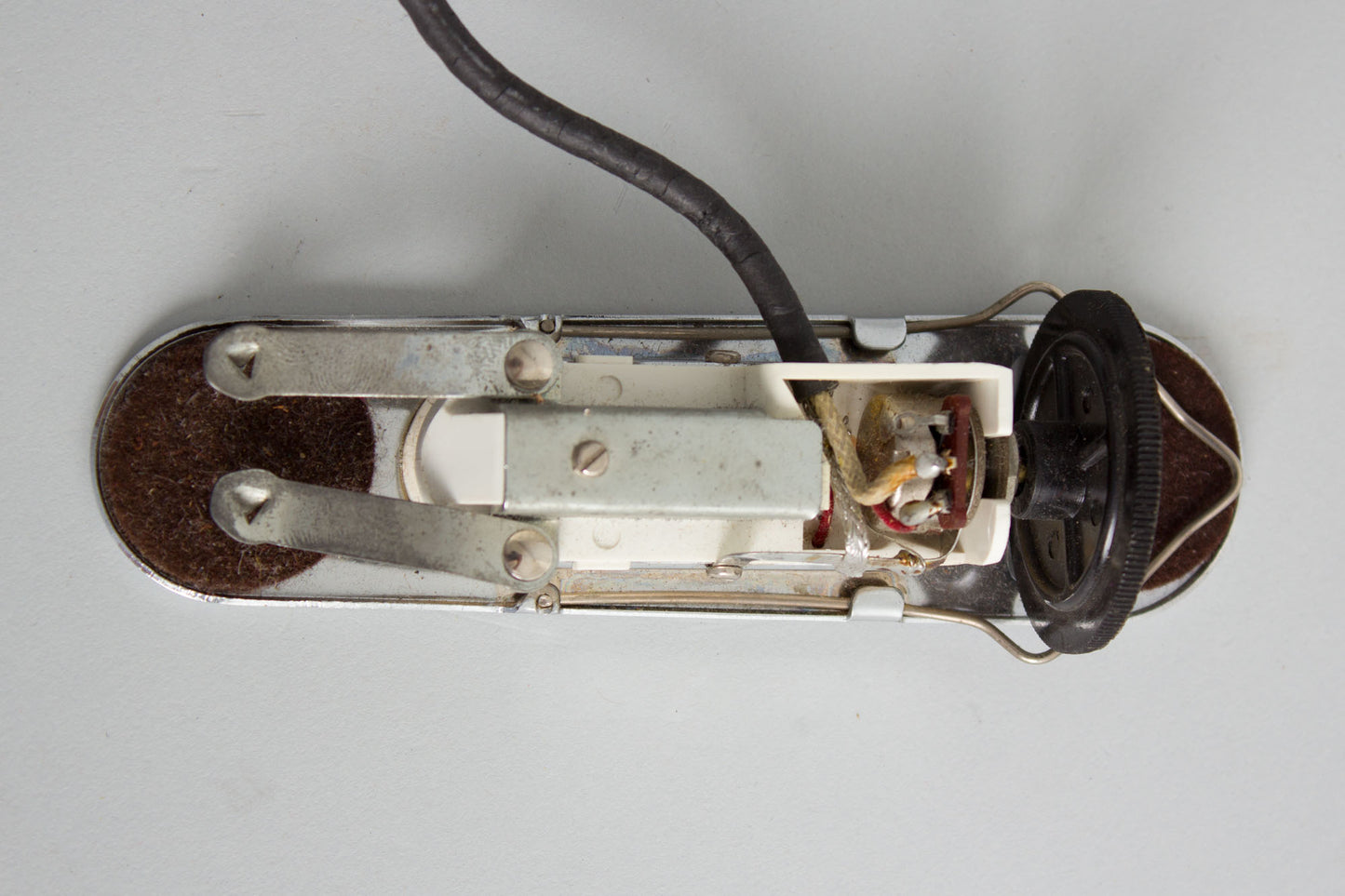 DeArmond Model RHC-B Acoustic Guitar Magnetic Pickup (1960s)