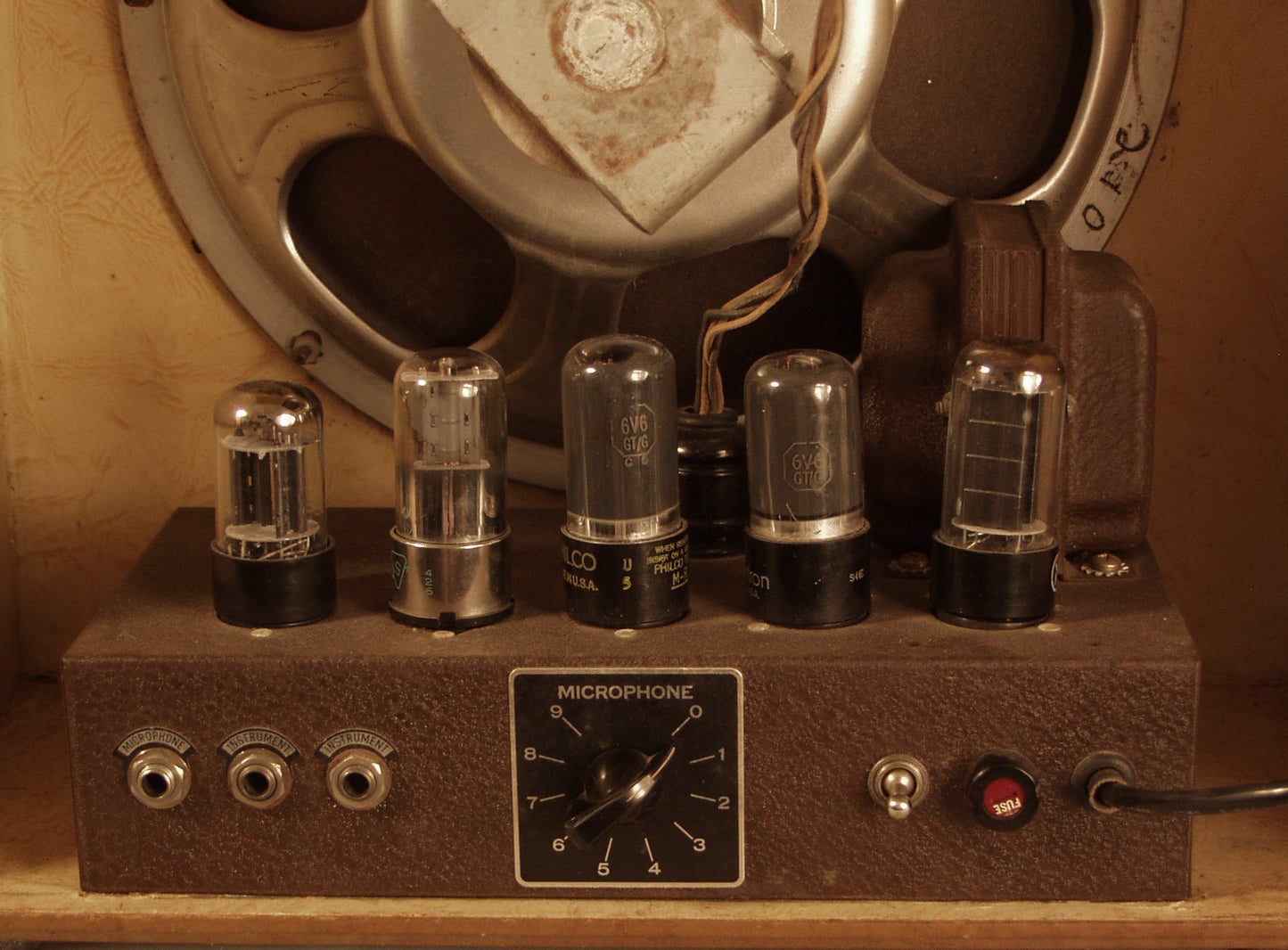 Gibson EH-125 Tube Amplifier (1941)