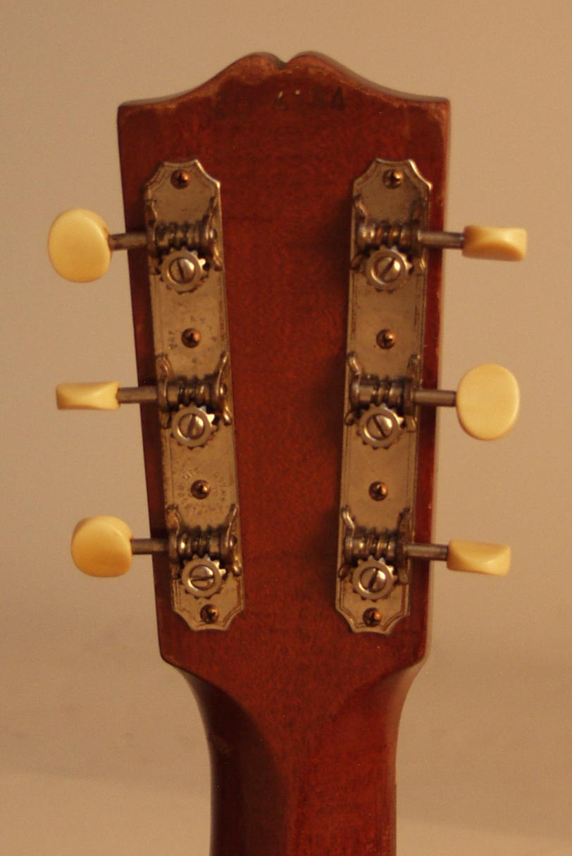 Gibson J-35 Flat Top Acoustic Guitar (1939)