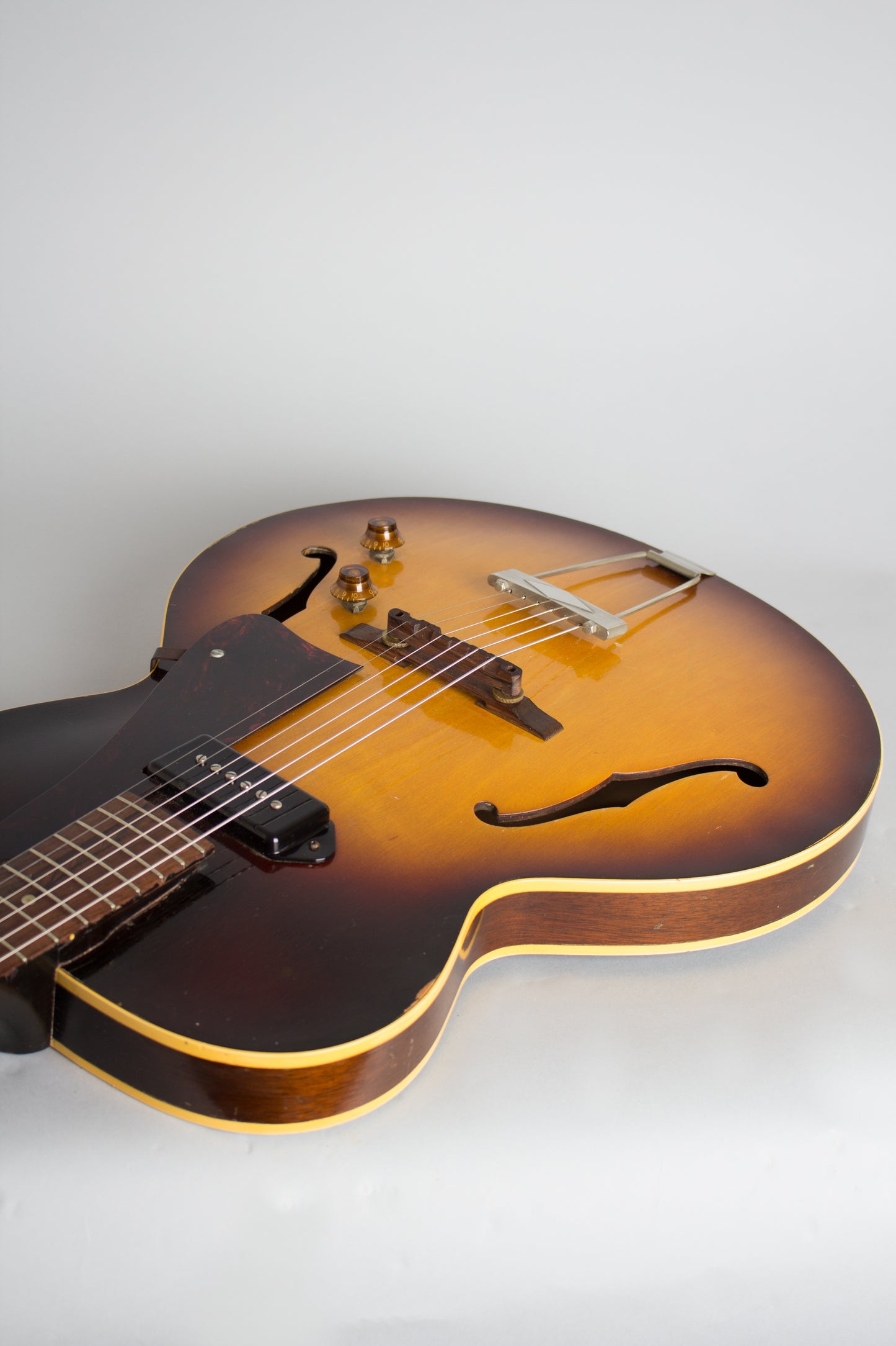 Gibson ES-125T Thinline Hollow Body Electric Guitar (1957)