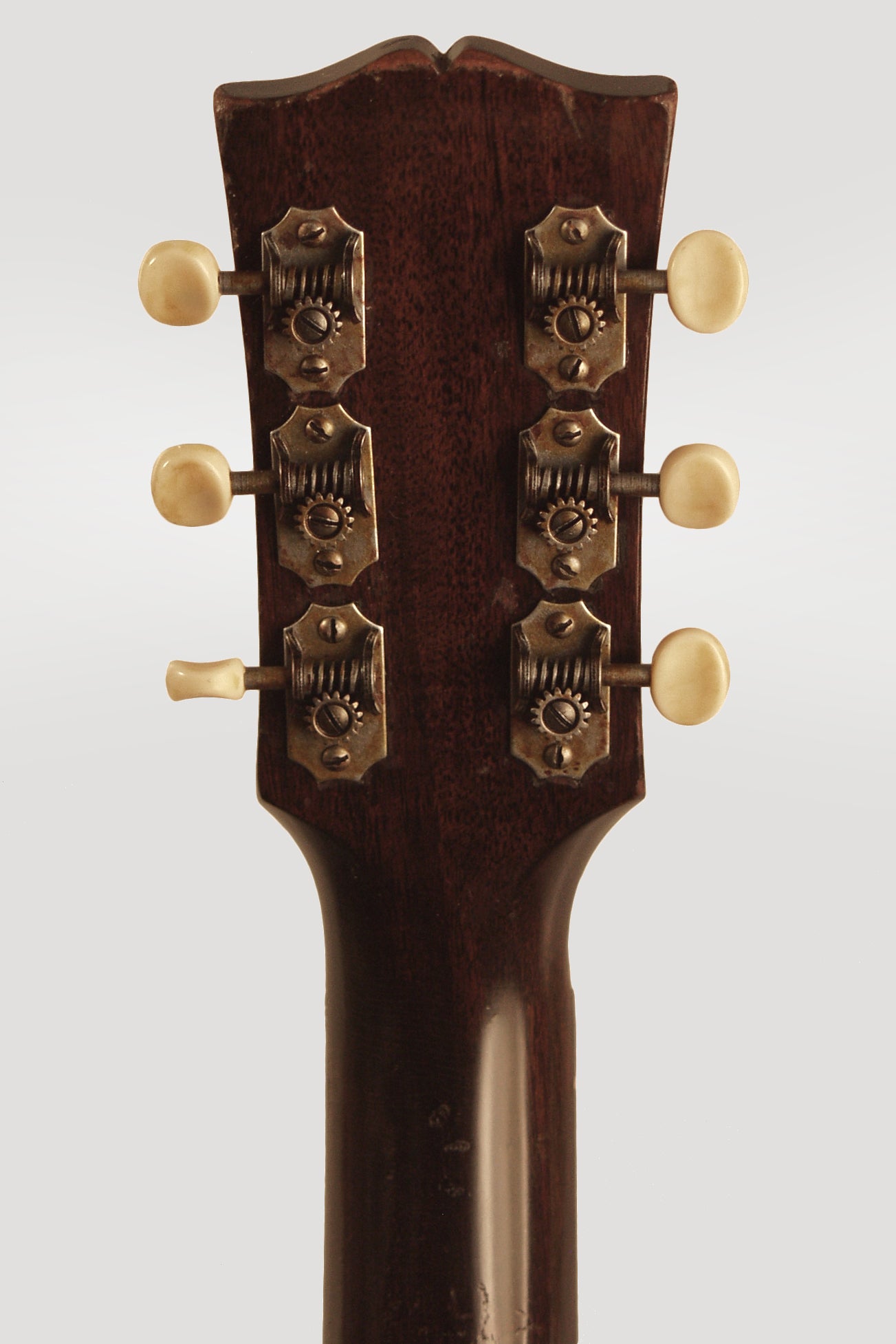 Gibson SJ Southern Jumbo Flat Top Acoustic Guitar (1947)