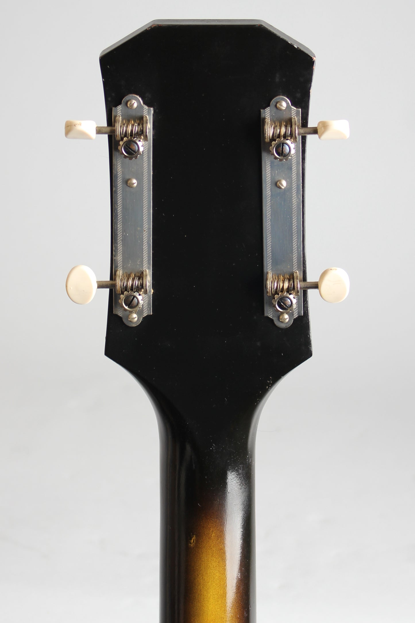 Harmony H-22 Electric Bass Guitar (1967)