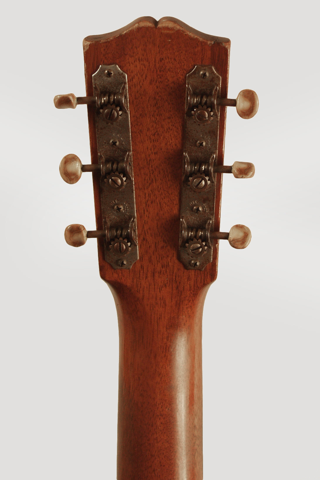 Gibson J-35 Flat Top Acoustic Guitar (1941)