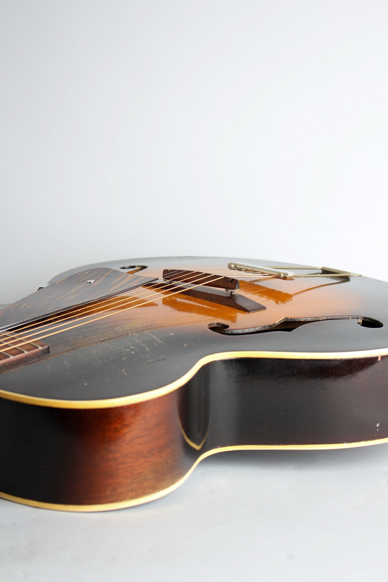 Kalamazoo KG-31 Arch Top Acoustic Guitar (1935)