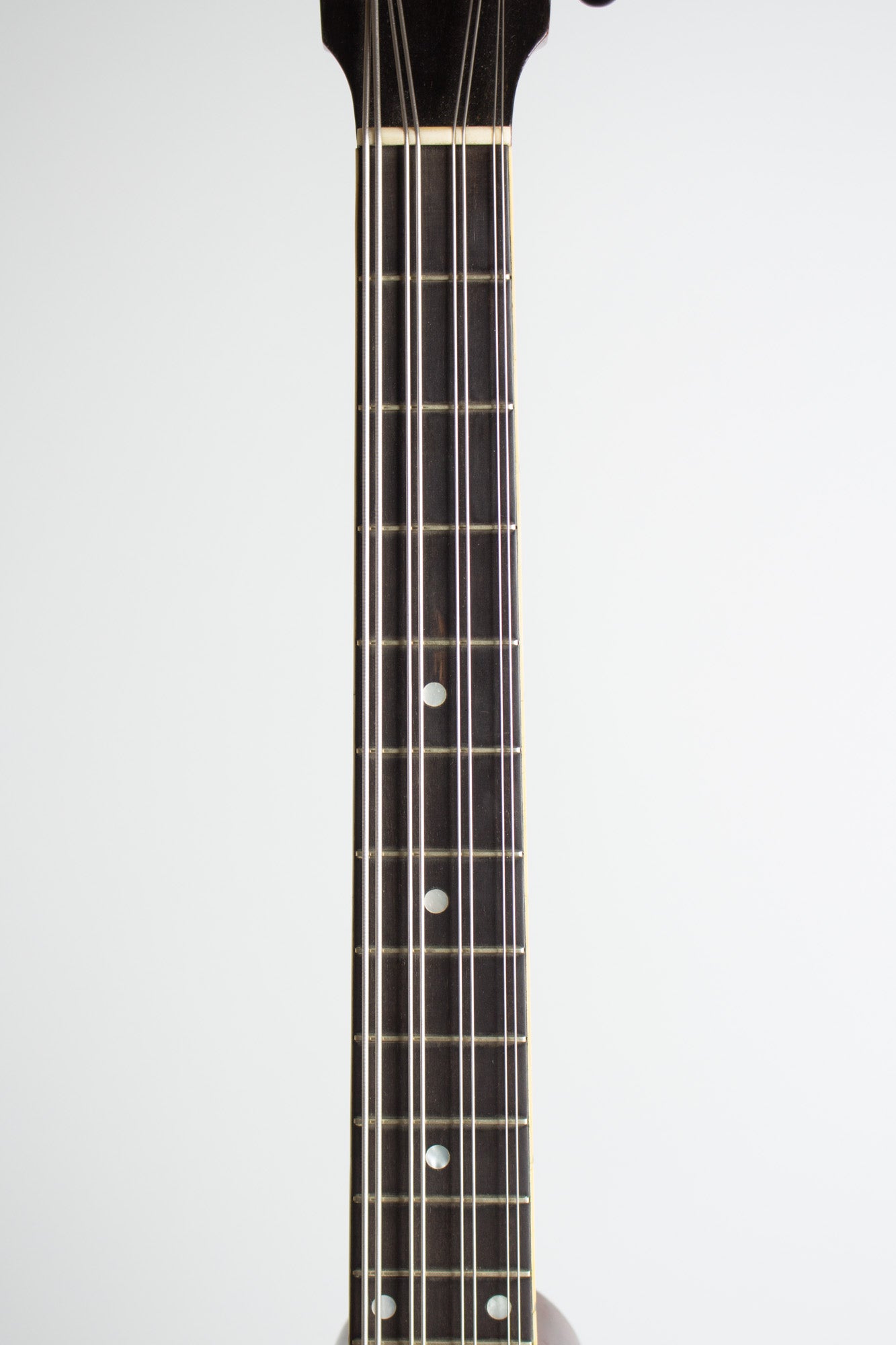 Gibson K-1 Carved Top Mandocello (1912)