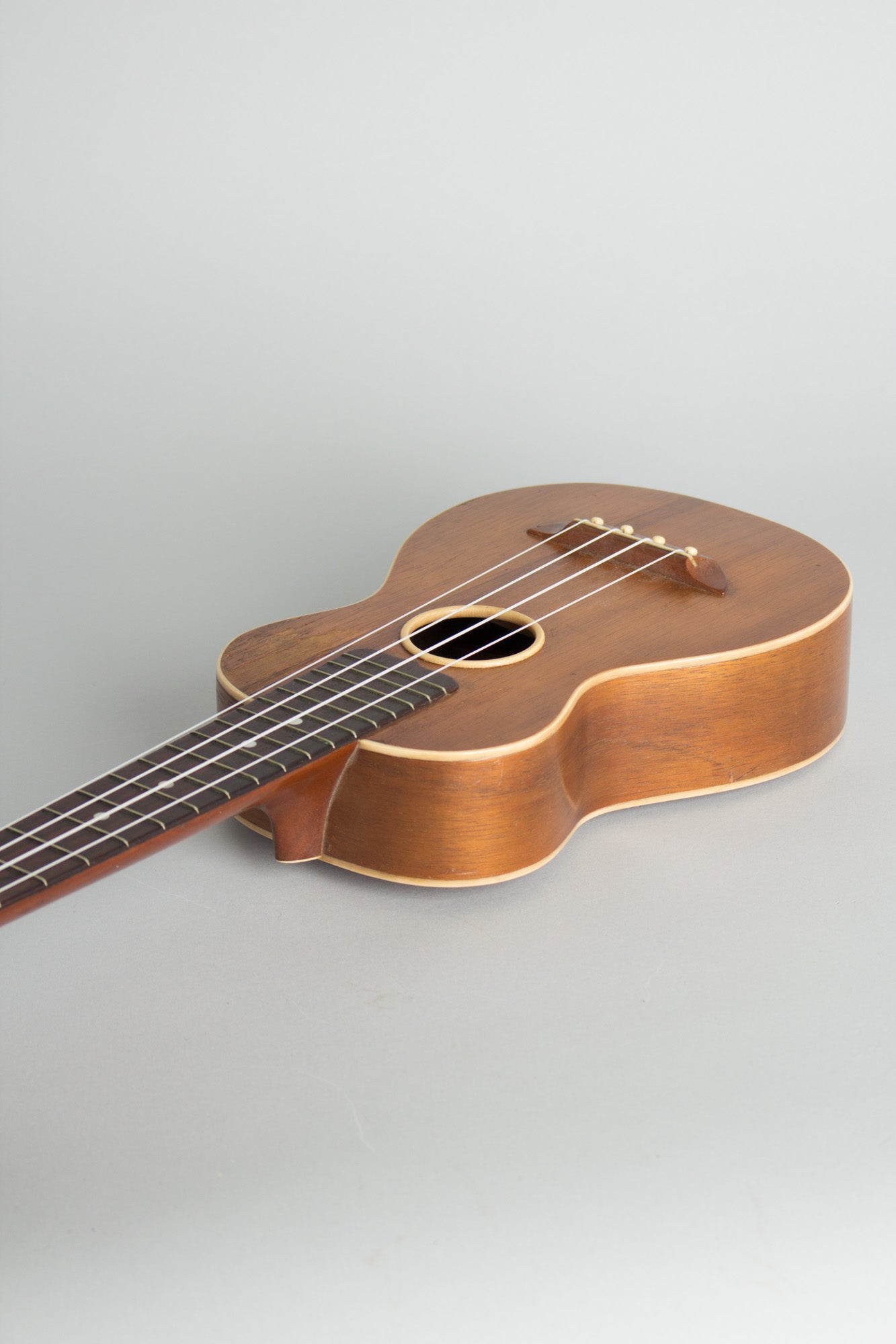 Washburn Style U-C Soprano Ukulele (1924)