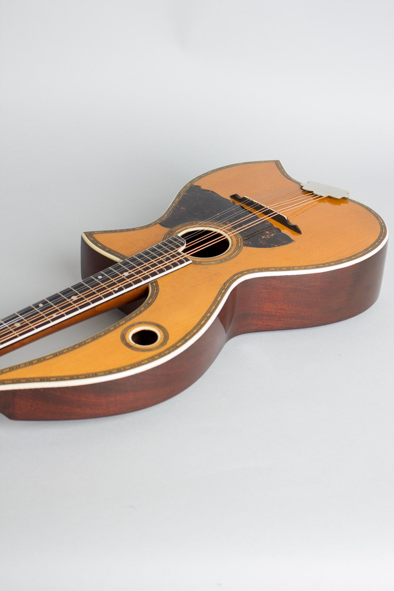 Larson Brothers Dyer Symphony Harp Style 25 Flat Back Mandolin (1915)
