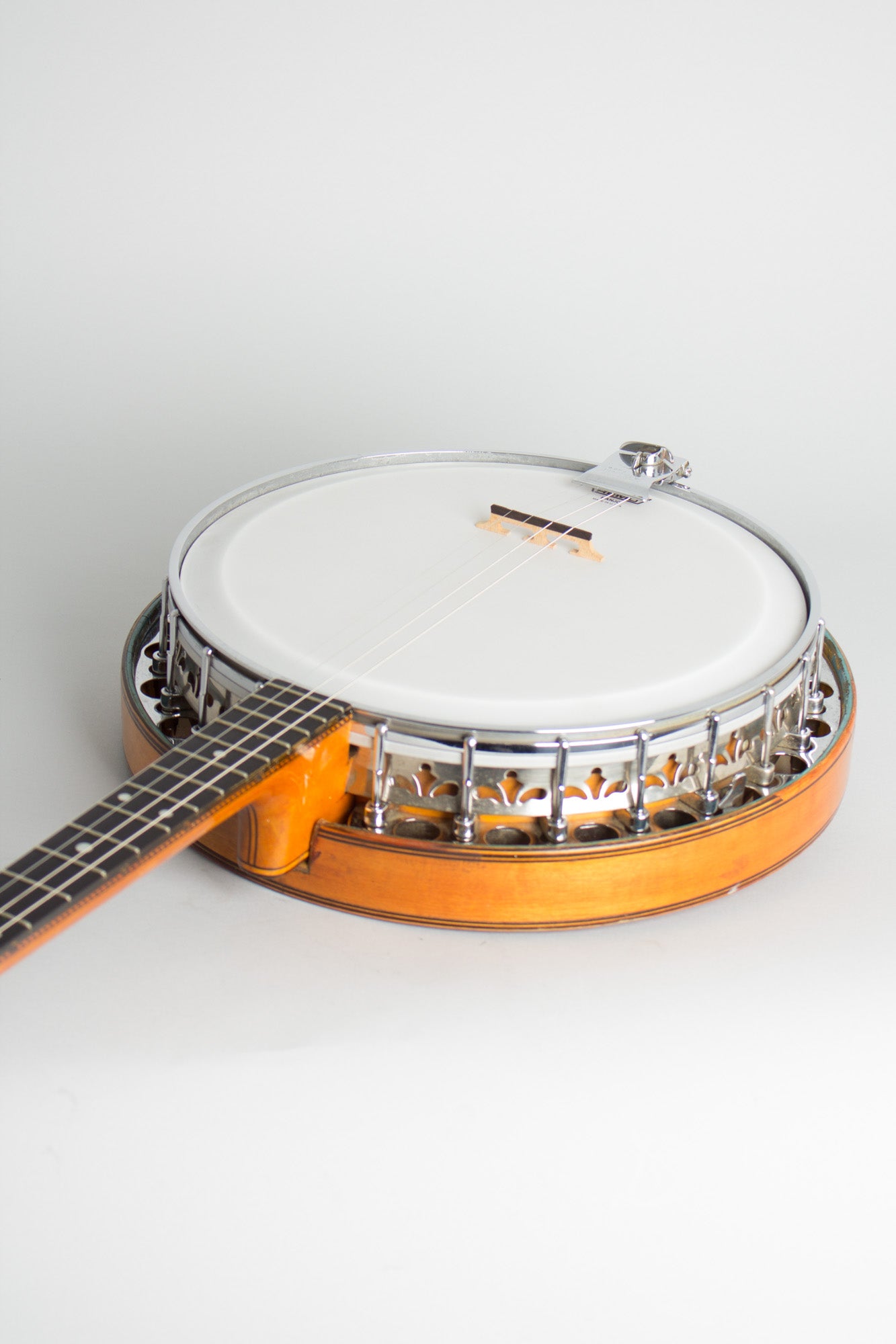 Paramount Style B Tenor Banjo (1921)