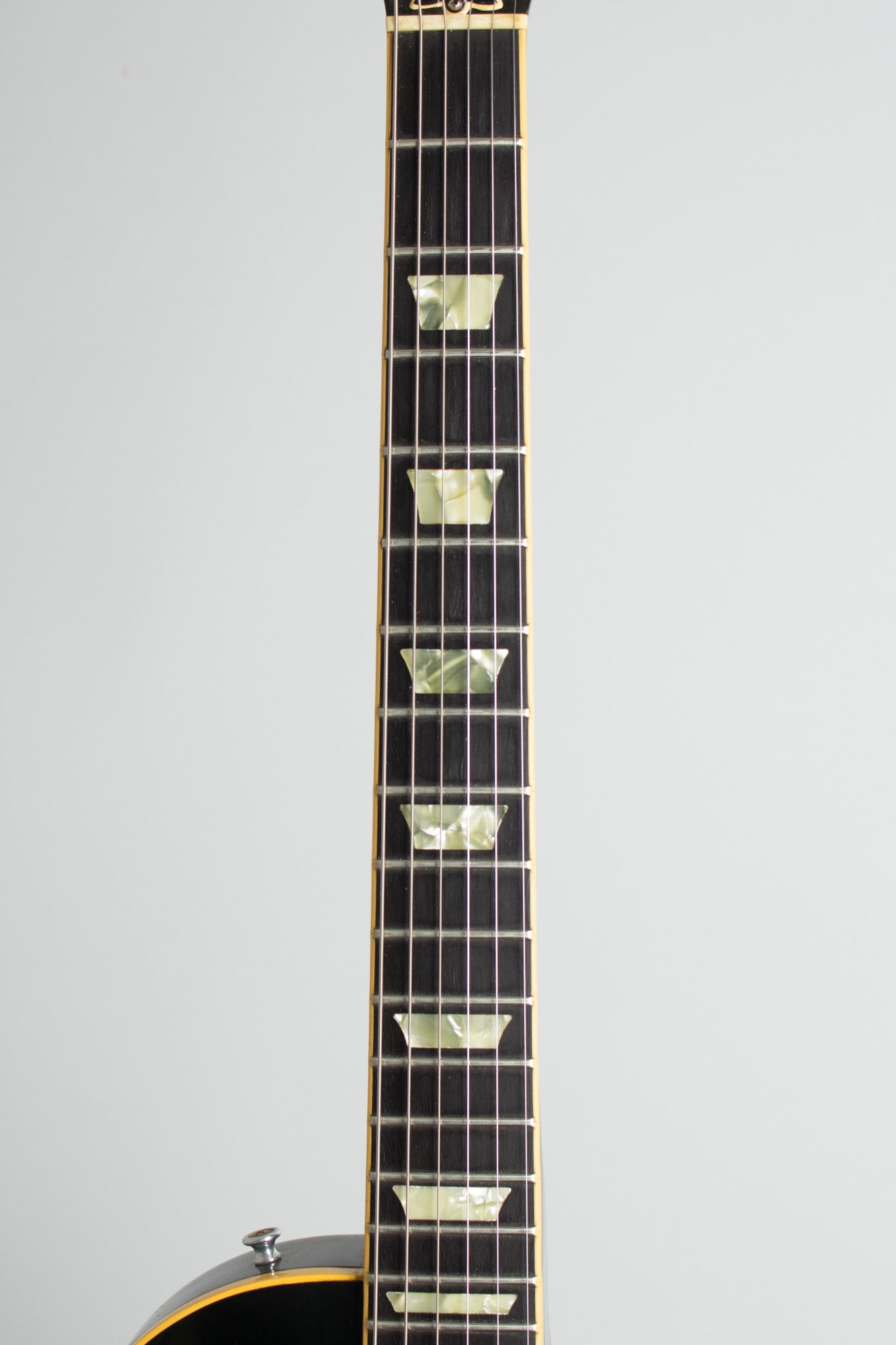Gibson Les Paul Pro Deluxe Solid Body Electric Guitar (1977)