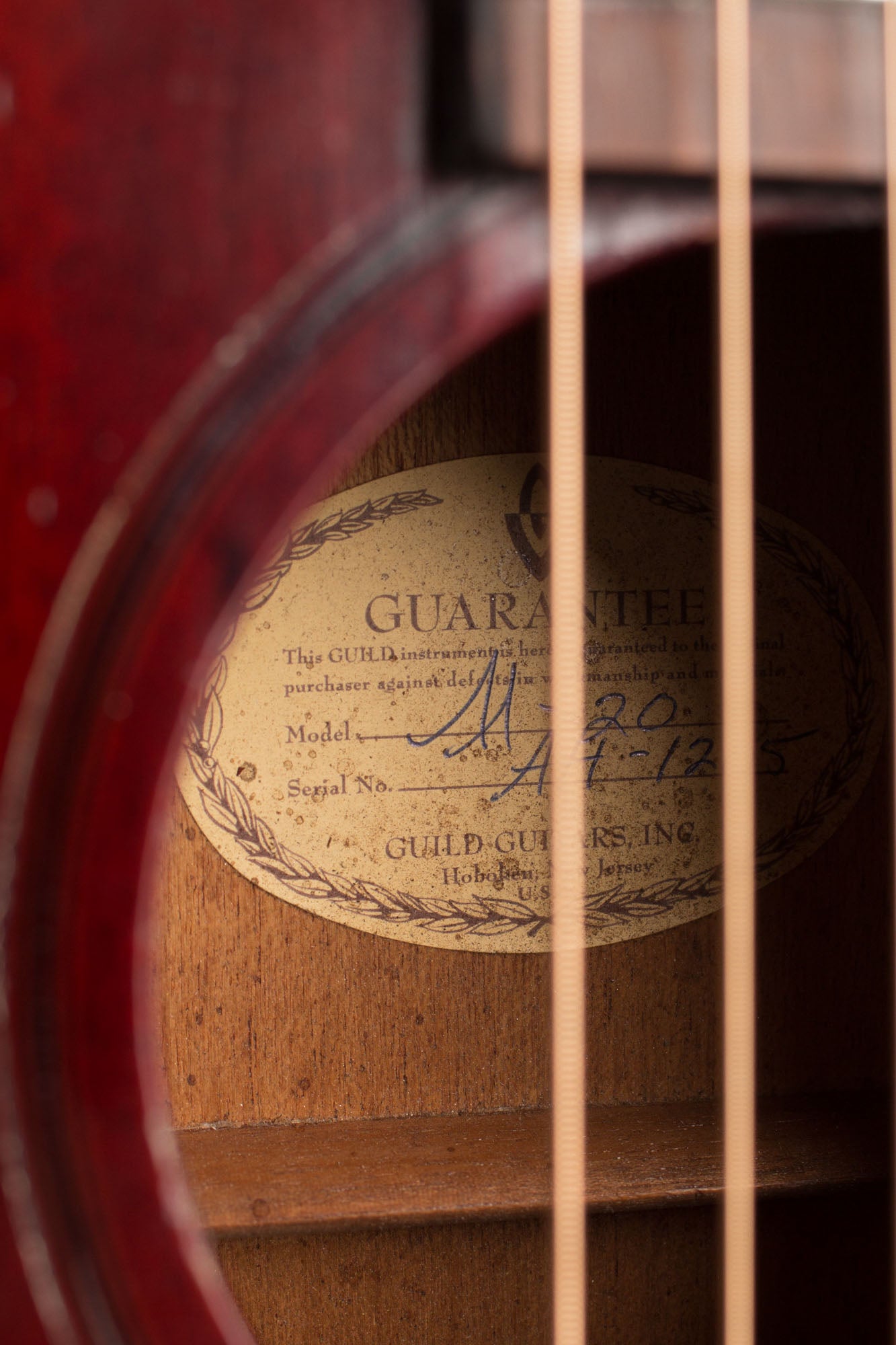 Guild M-20 Flat Top Acoustic Guitar (1966)