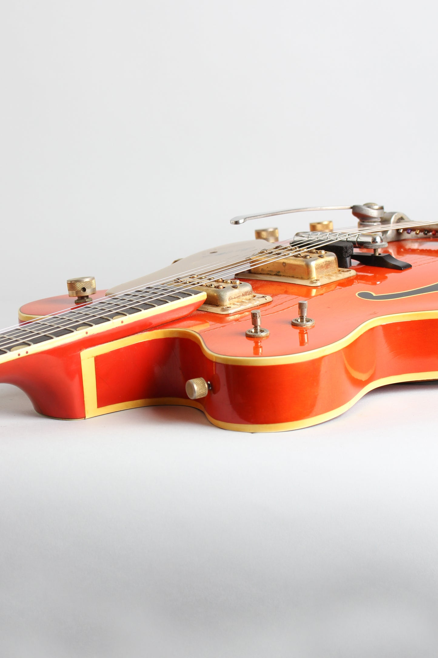 Gretsch Model 6120 Chet Atkins Hollowbody Thinline Hollow Body Electric Guitar (1964)
