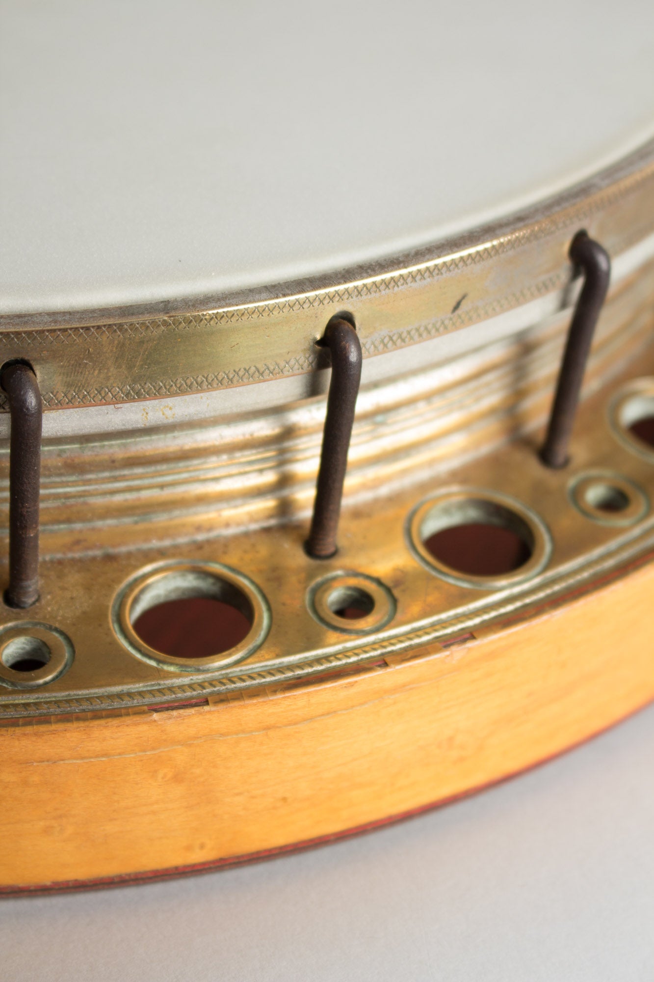 Iucci Mellotone Grand Tenor Banjo (1925)