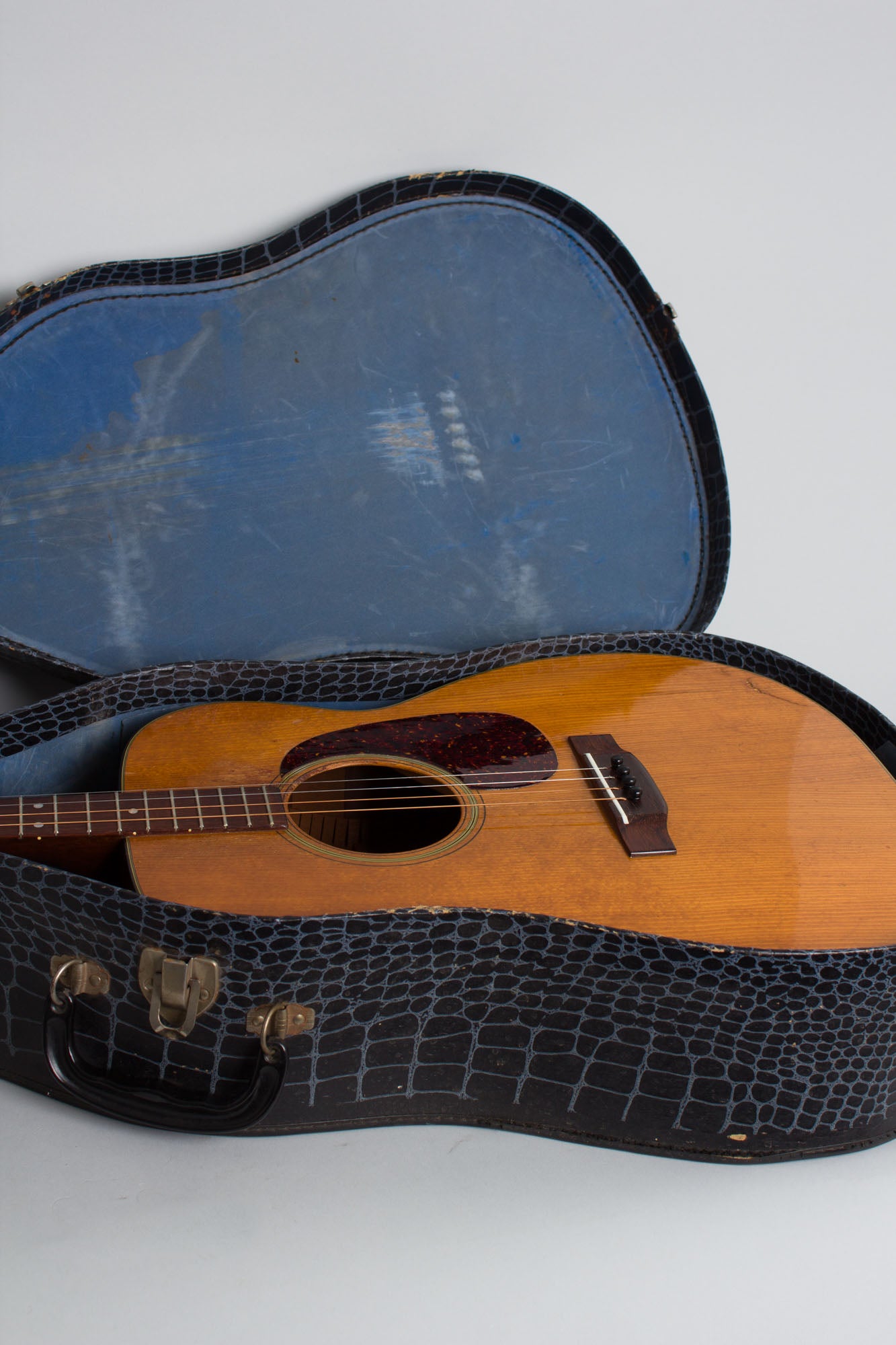 C. F. Martin 0-18T Flat Top Tenor Guitar (1958)