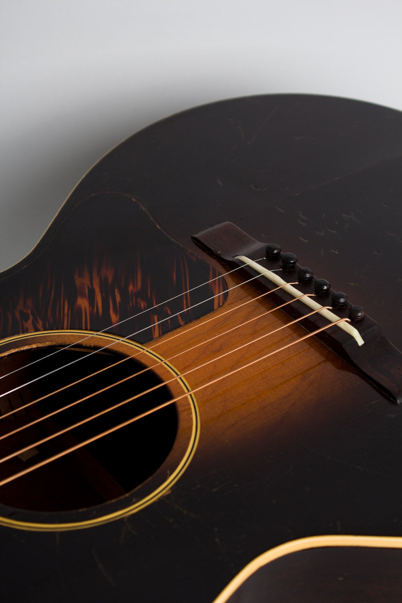 Gibson L-00 Flat Top Acoustic Guitar (1934)