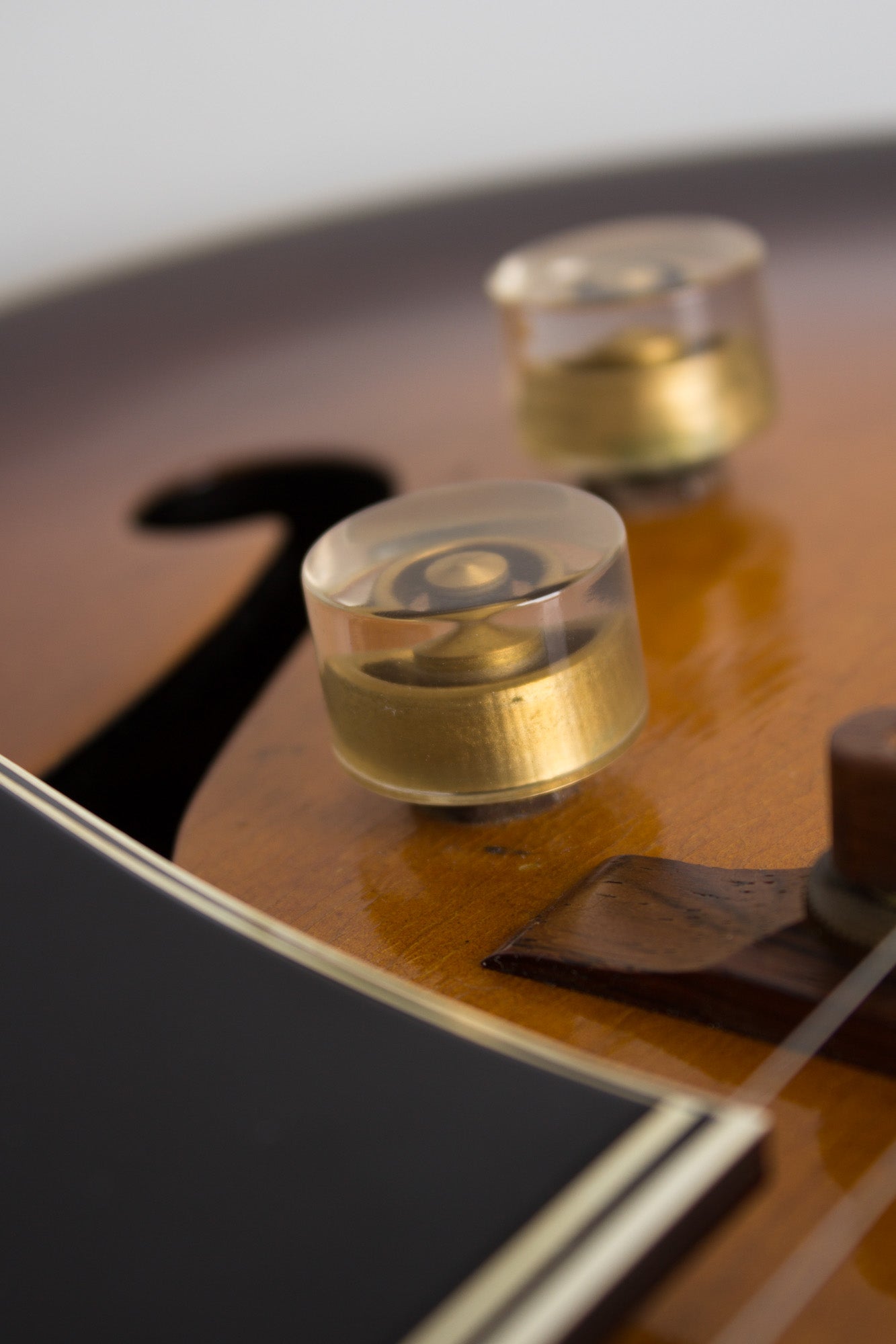 Gibson ES-300 Arch Top Hollow Body Electric Guitar (1948)