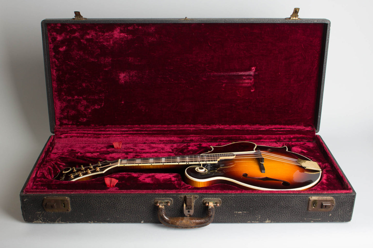 Gibson F-5 Carved Top Mandolin (1938)