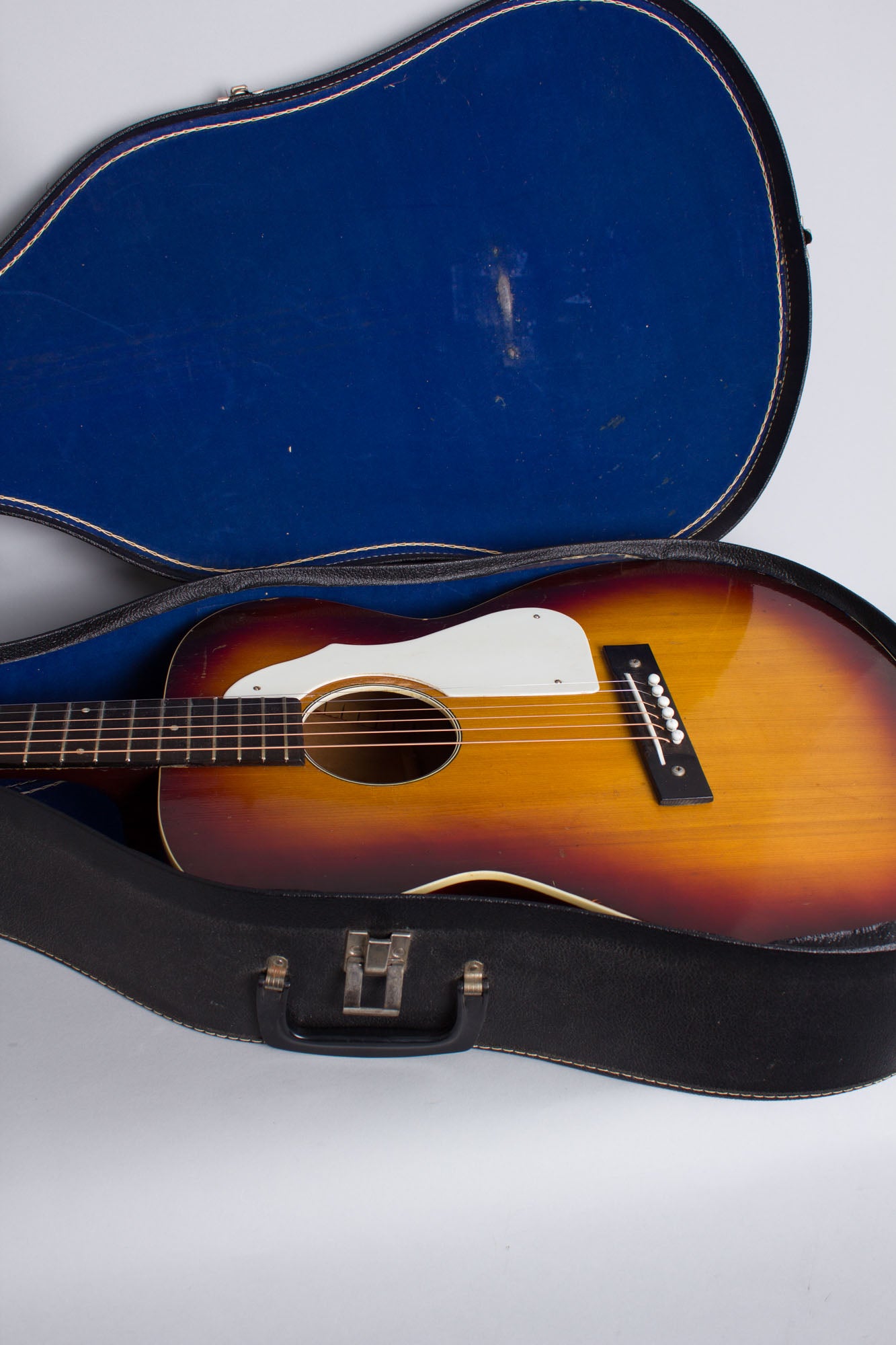 Harmony Silvertone Model 643 Flat Top Acoustic Guitar (1968)