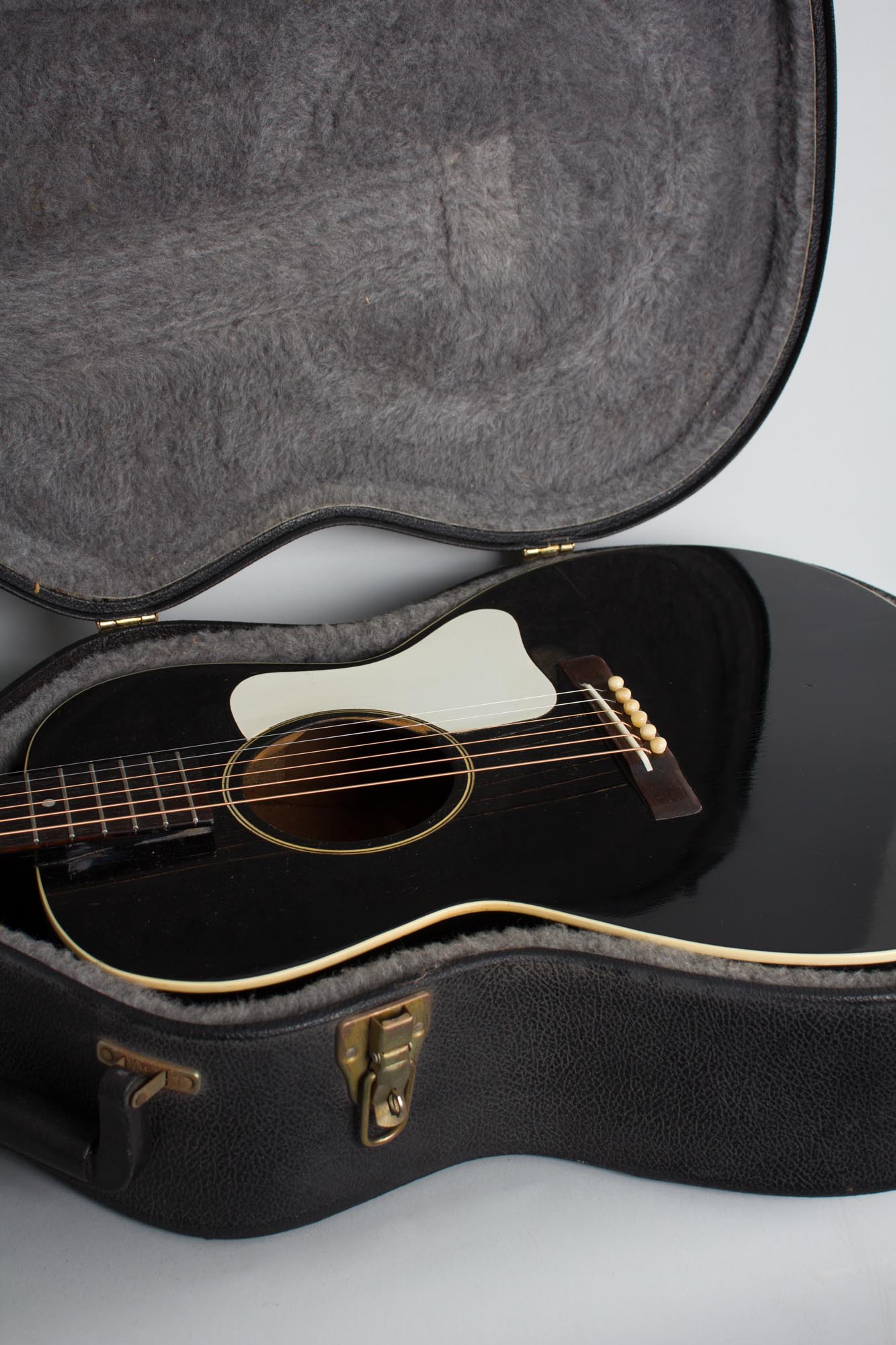 Gibson L-00 Flat Top Acoustic Guitar (1933)