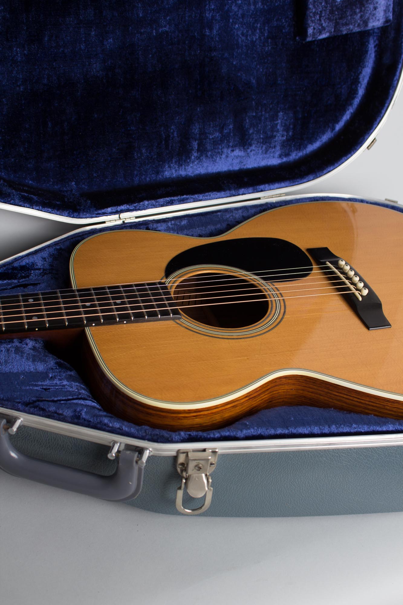 C. F. Martin 000-28 Flat Top Acoustic Guitar (1975)