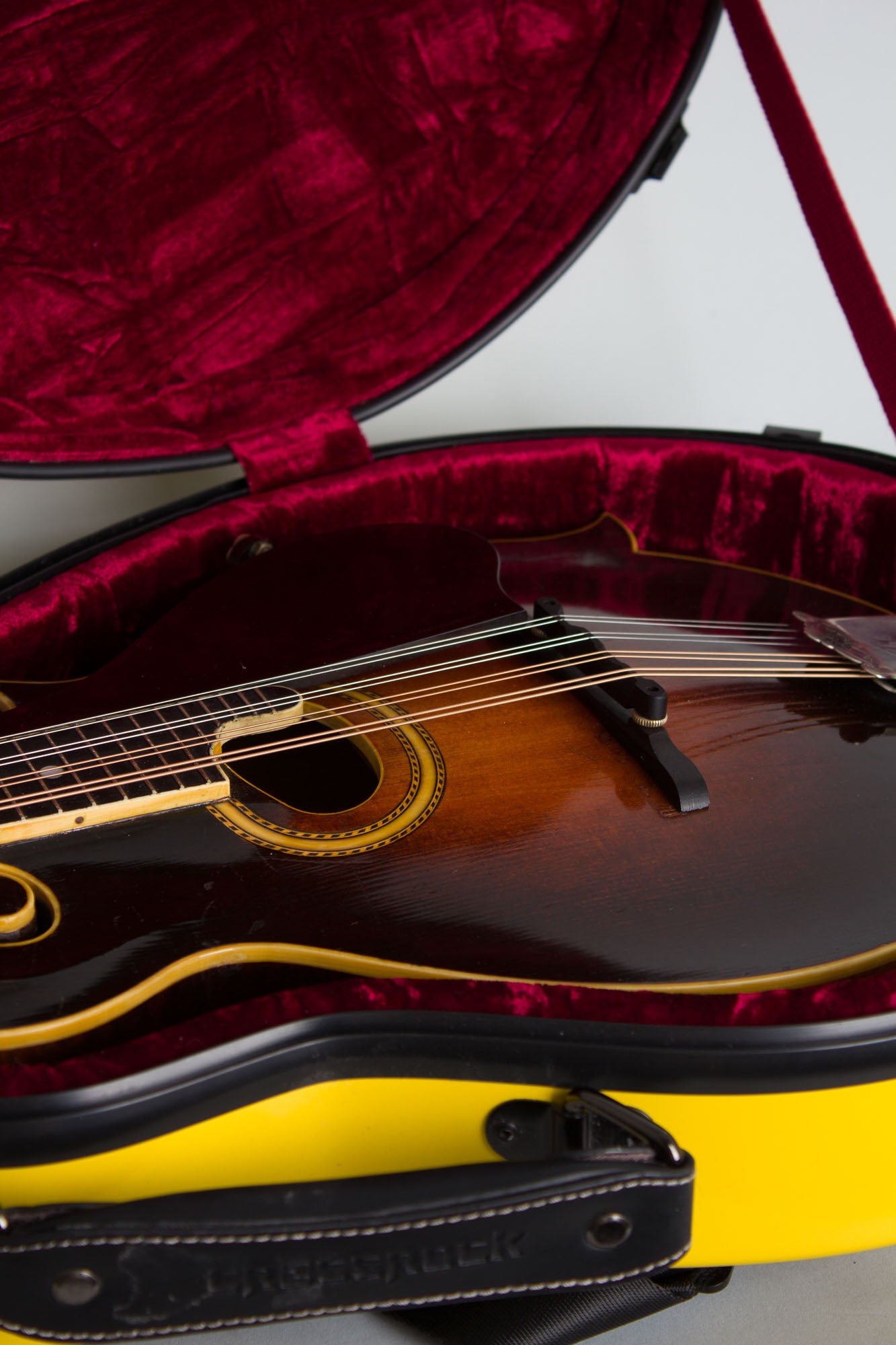 Gibson F-4 Arch Top Mandolin (1922)