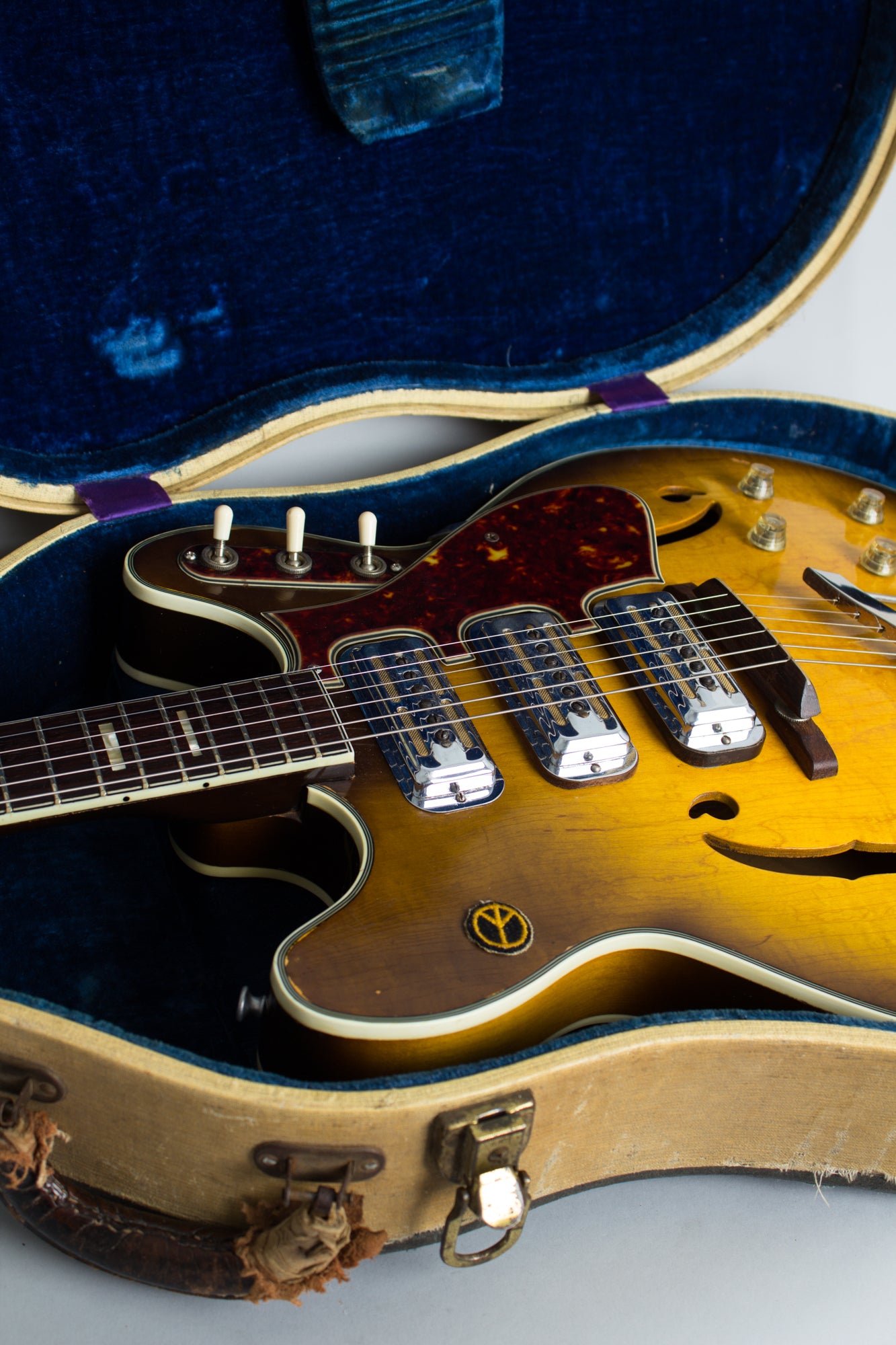 Harmony H-75 Thinline Hollow Body Electric Guitar (1960)