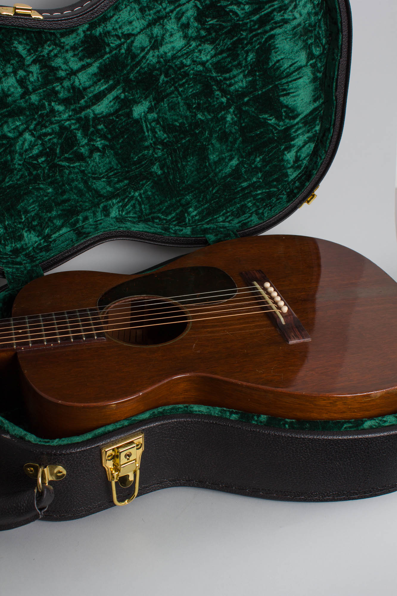 C. F. Martin 0-17 Flat Top Acoustic Guitar (1947)
