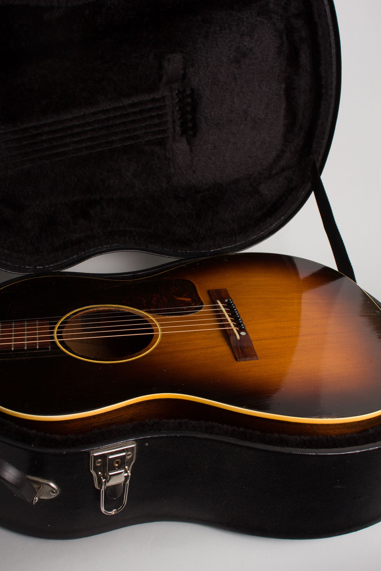 Gibson LG-1 Flat Top Acoustic Guitar (1950)