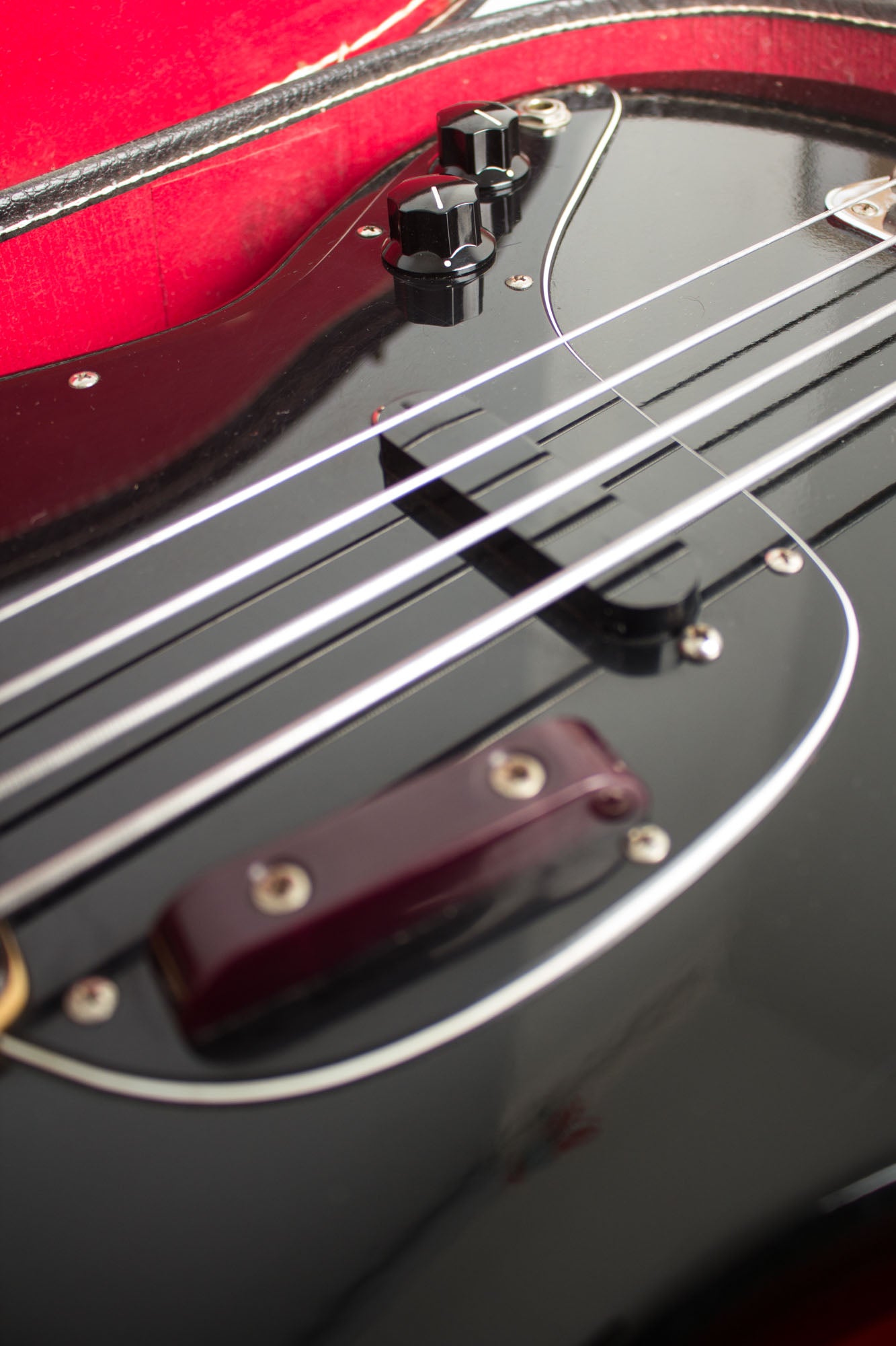 Fender Musicmaster Bass Solid Body Electric Bass Guitar (1979)