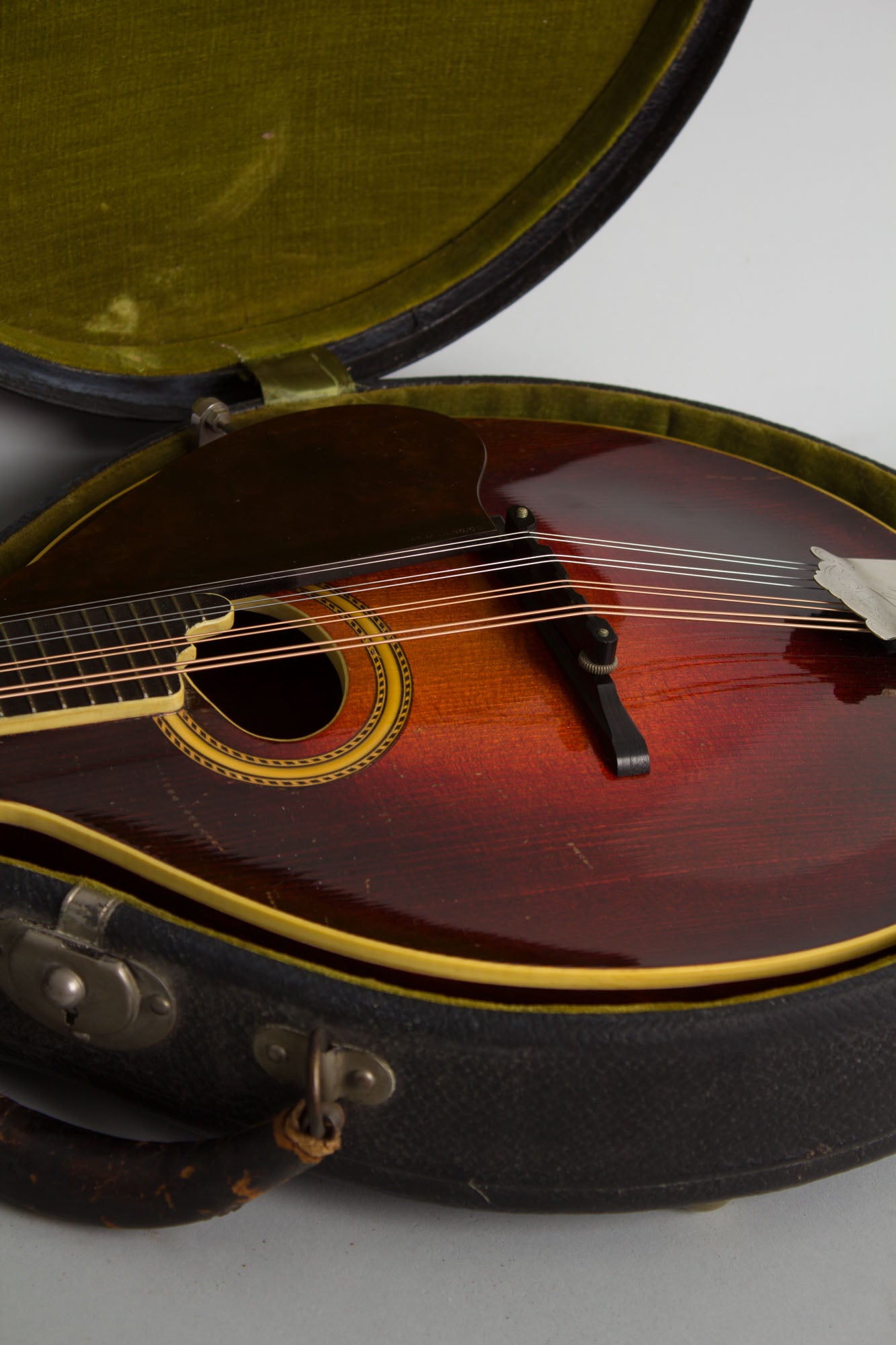 Gibson A-4 Carved Top Mandolin (1928)
