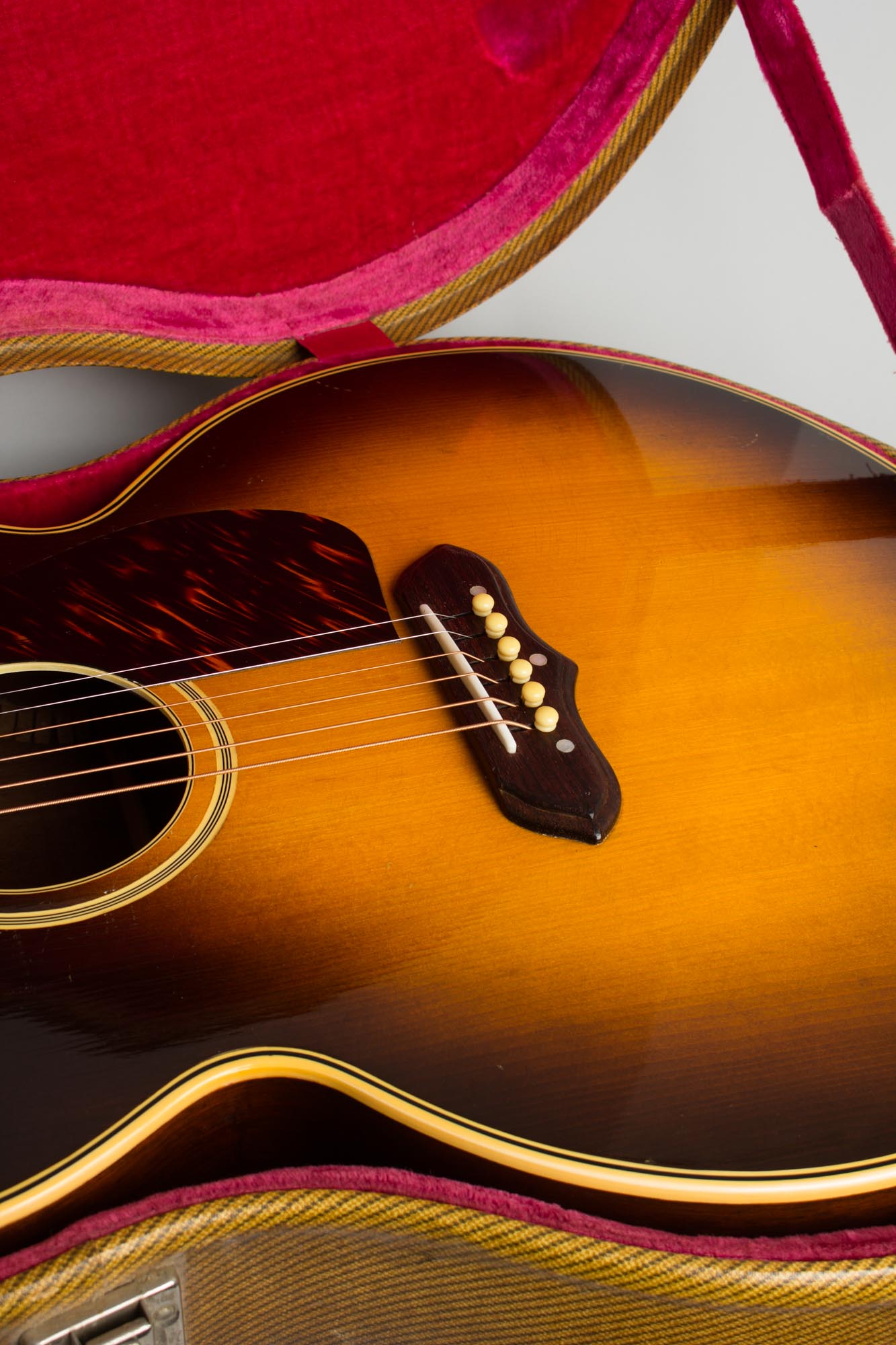 Gibson SJ-100 Flat Top Acoustic Guitar (1941)