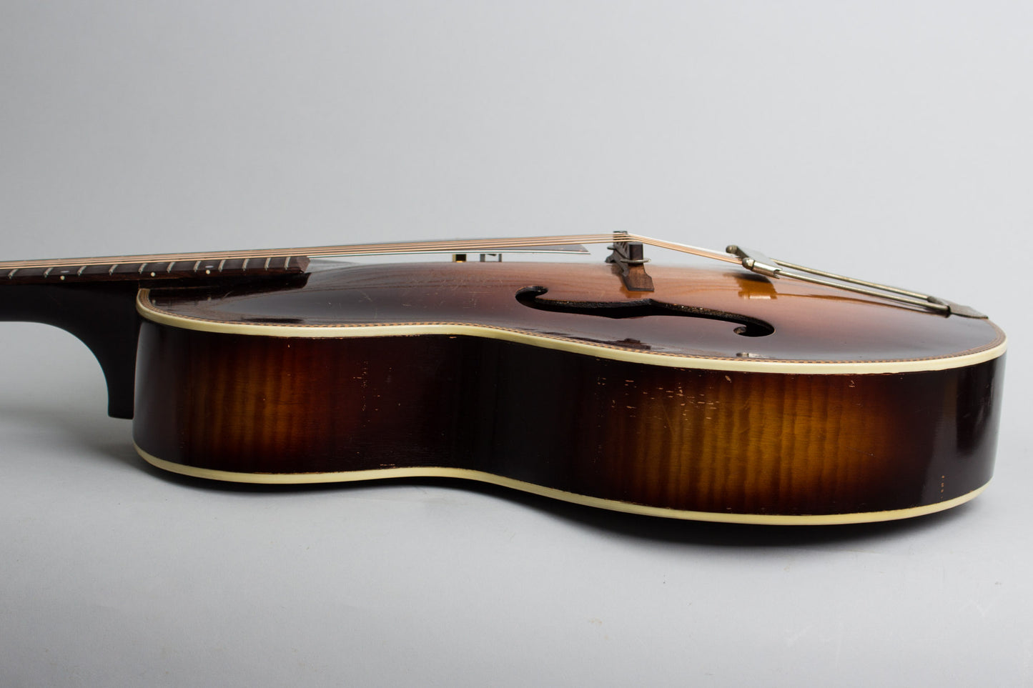 Harmony Sonata Professional Arch Top Acoustic Guitar (1940)