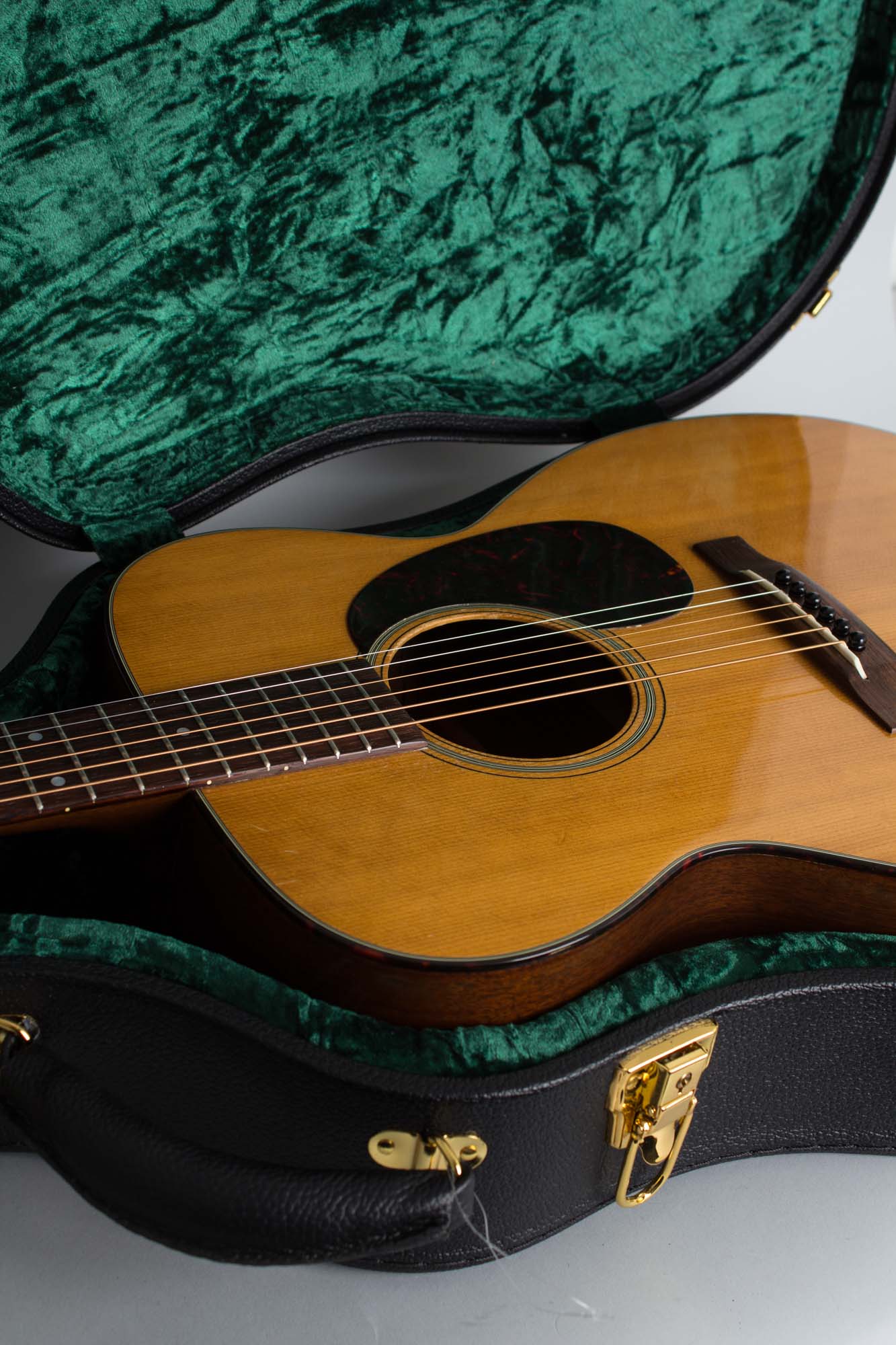 C. F. Martin 000-18 Flat Top Acoustic Guitar (1963)