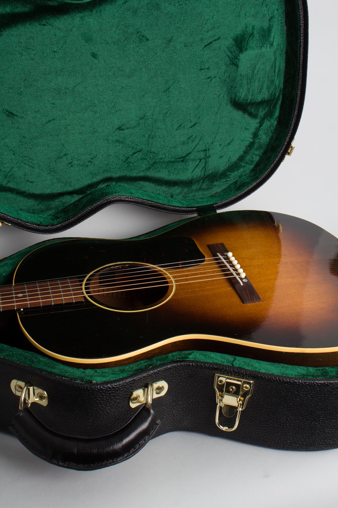 Gibson LG-1 Flat Top Acoustic Guitar (1951)