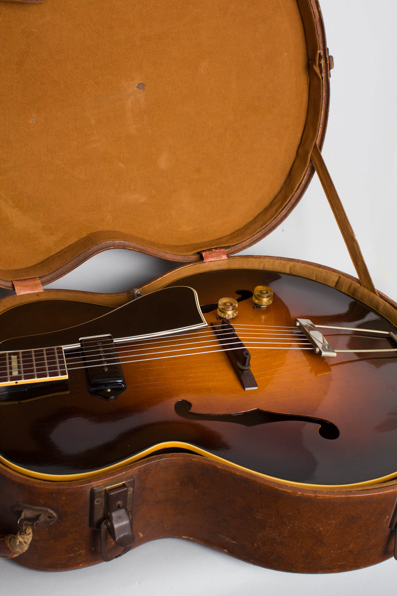 Gibson ES-150 Arch Top Hollow Body Electric Guitar (1950)