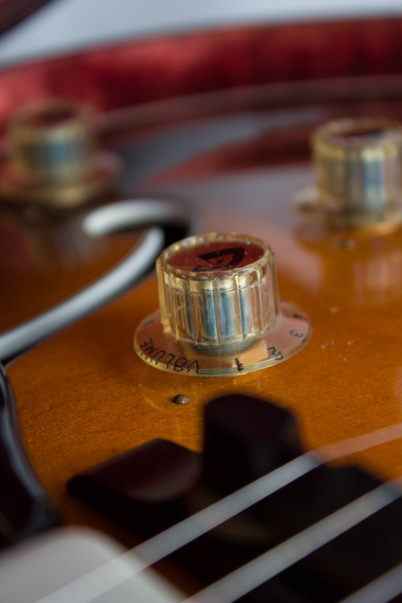 Guild X-500 Arch Top Hollow Body Electric Guitar (1959)