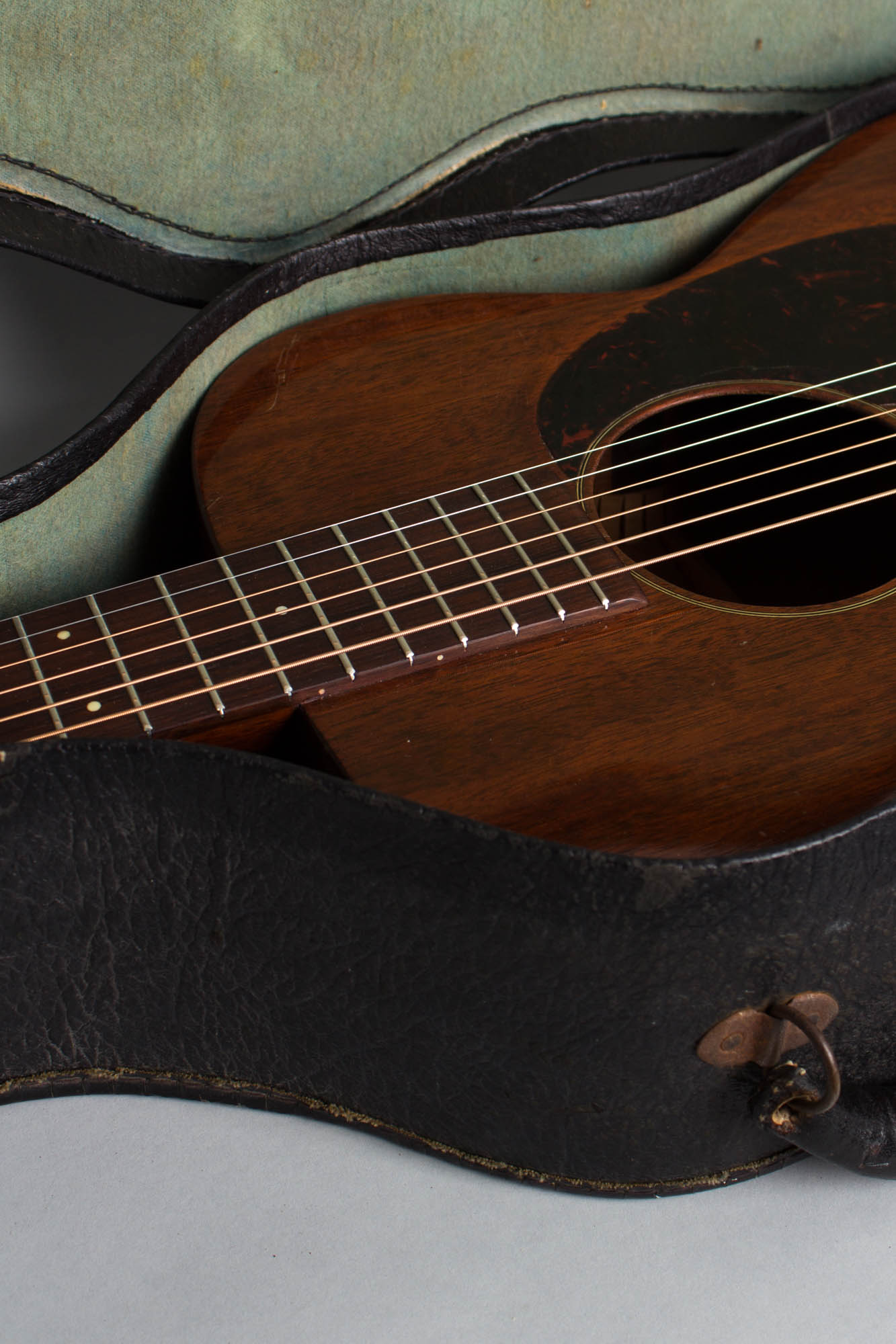 C. F. Martin 0-17 Flat Top Acoustic Guitar (1941)