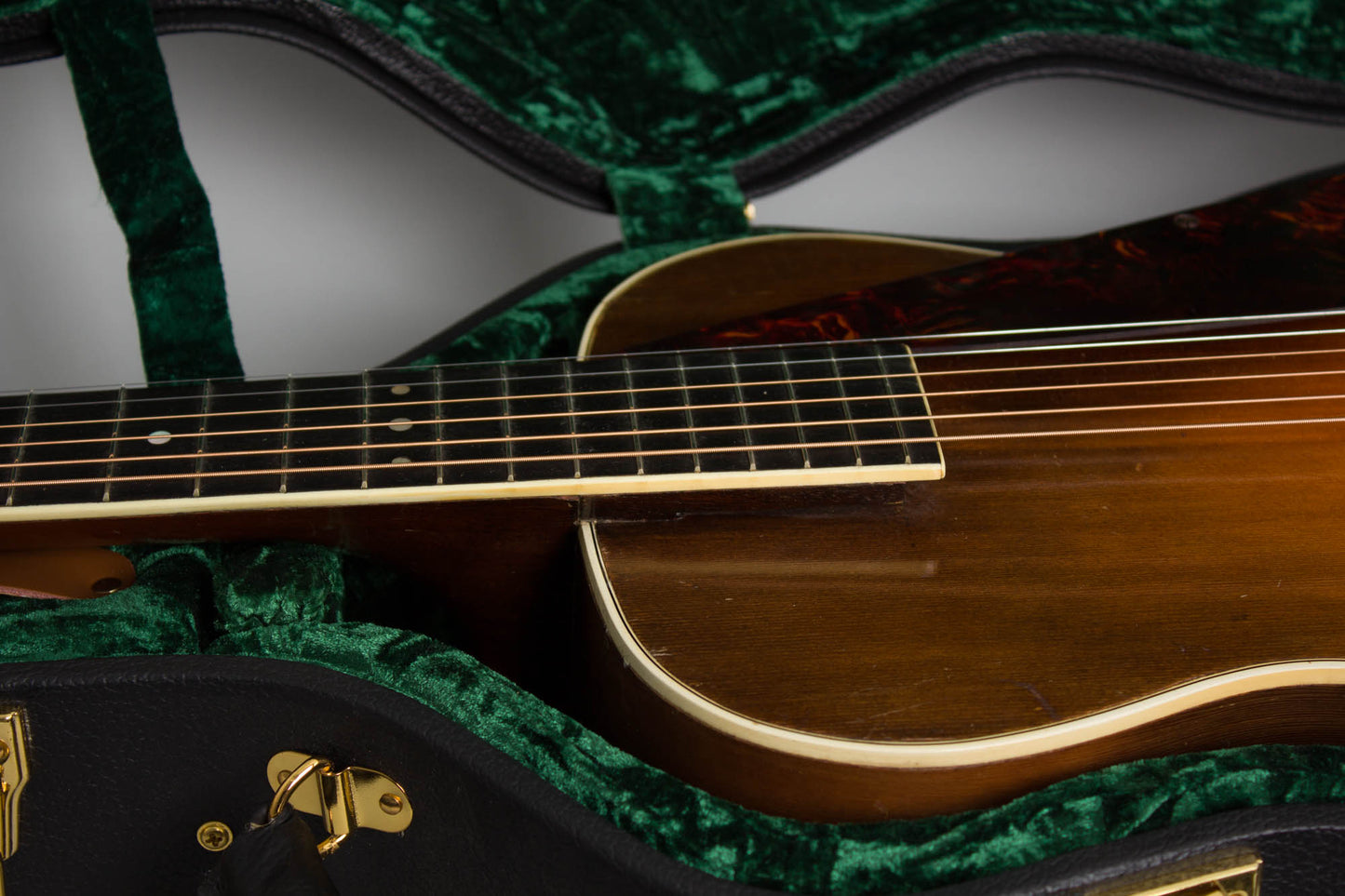 Vivi-Tone Acousti-Guitar Acoustic Guitar (1933)