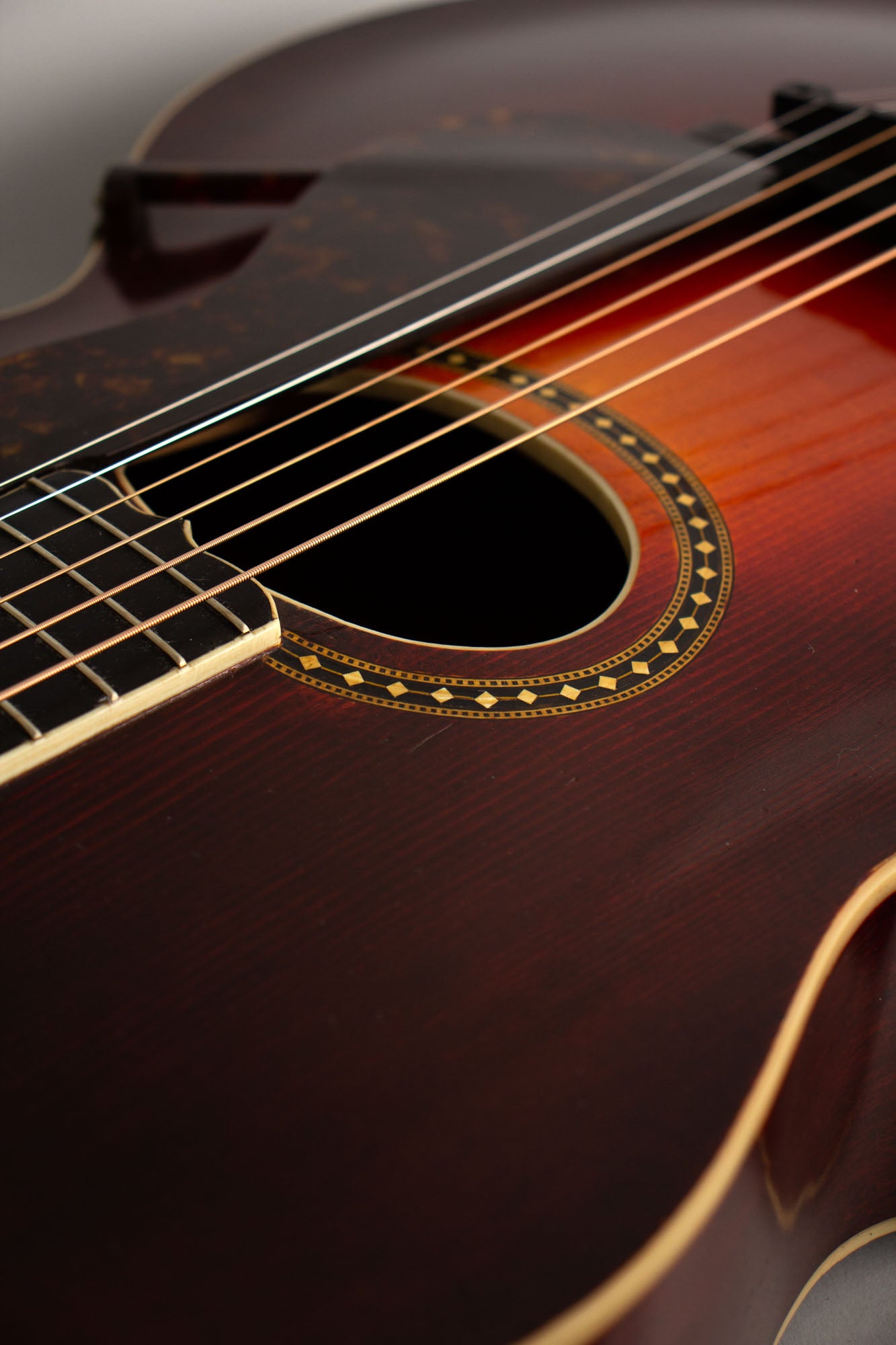Gibson L-4 Arch Top Acoustic Guitar (1917)