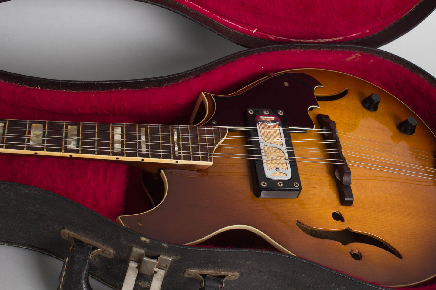 Harmony H-35 Hollow Body Electric Mandolin (1968)