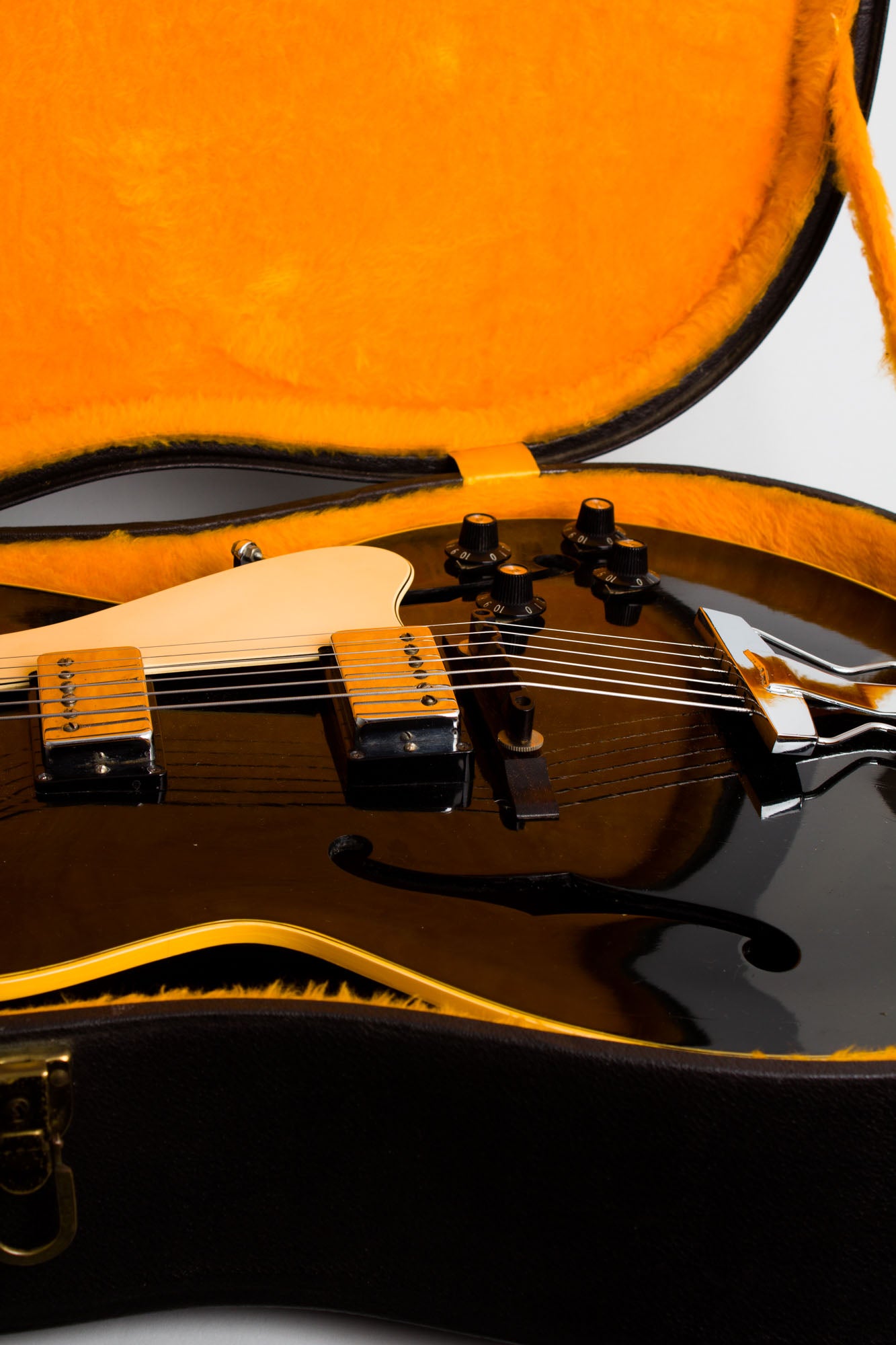 Gibson ES-175D Special Arch Top Hollow Body Electric Guitar (1968)