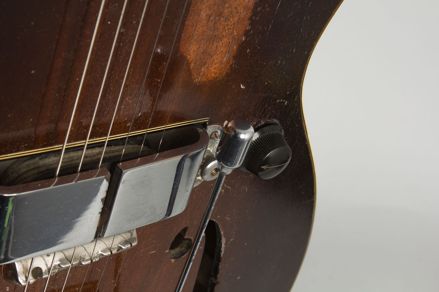 Rickenbacker Ken Roberts Model Hollow Body Electric Guitar (1937)