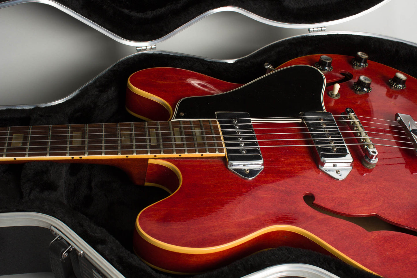 Gibson ES-330TDC Thinline Hollow Body Electric Guitar (1966)