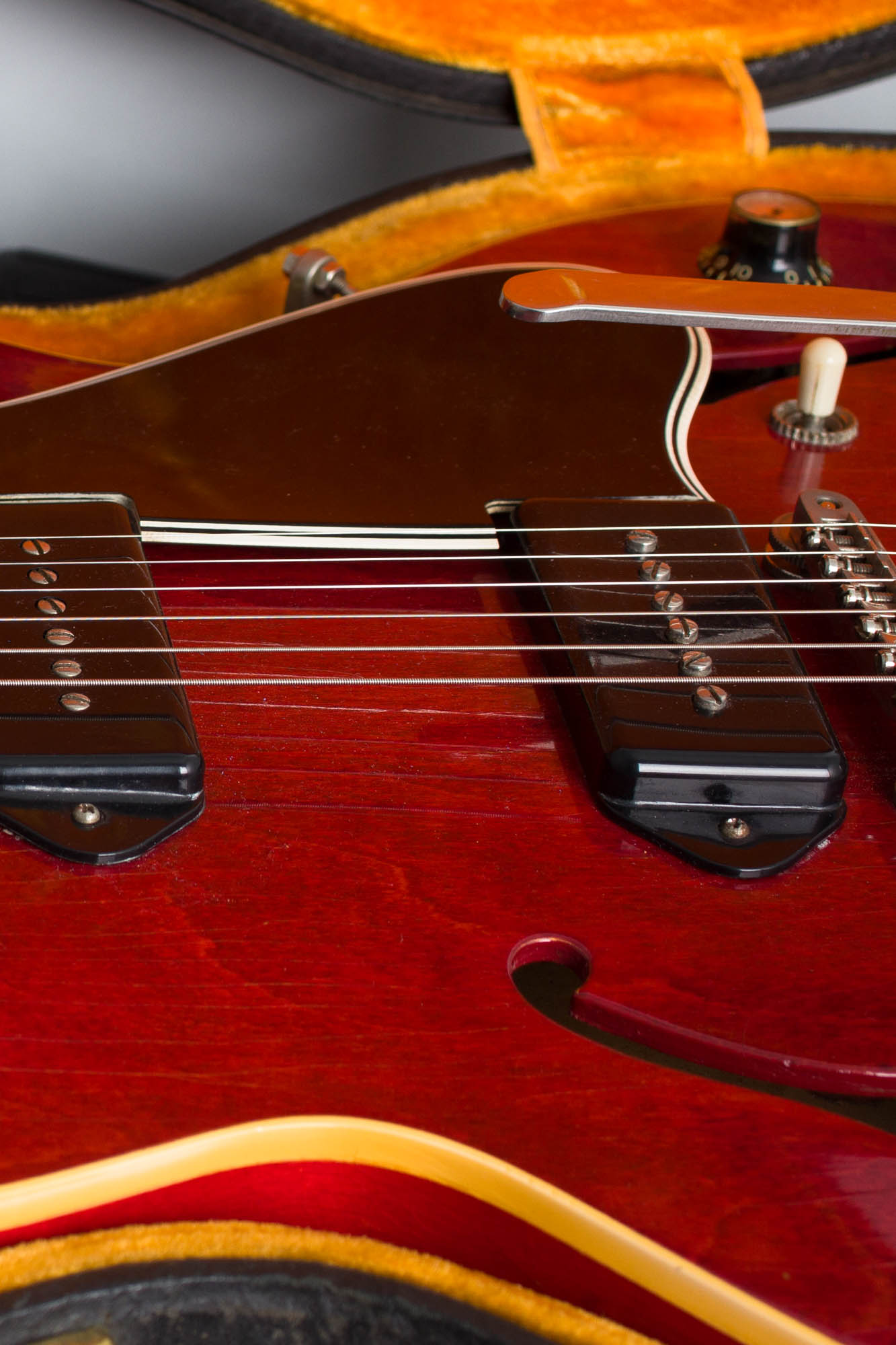 Gibson ES-330 TDC Thinline Hollow Body Electric Guitar (1962)
