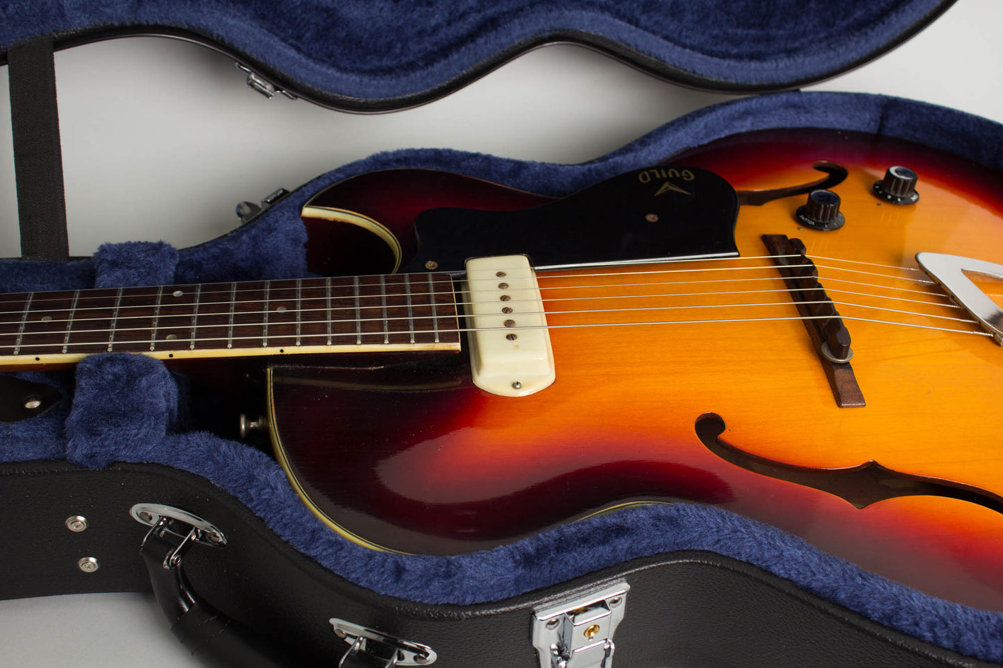 Guild T-100 Thinline Hollow Body Electric Guitar (1962)