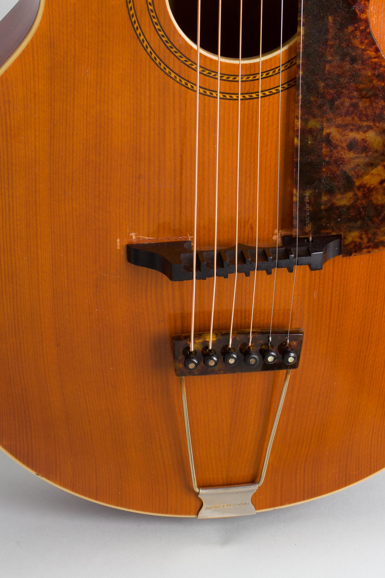Gibson L-1 Arch Top Acoustic Guitar (1916)